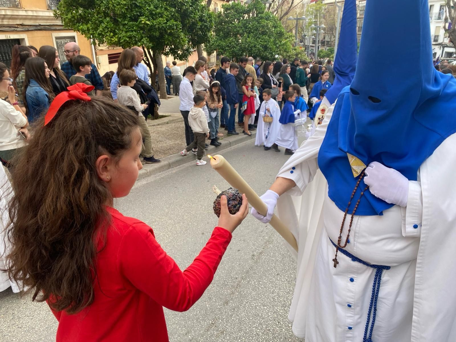 Tarde de Domingo de Ramos con cielos grises
