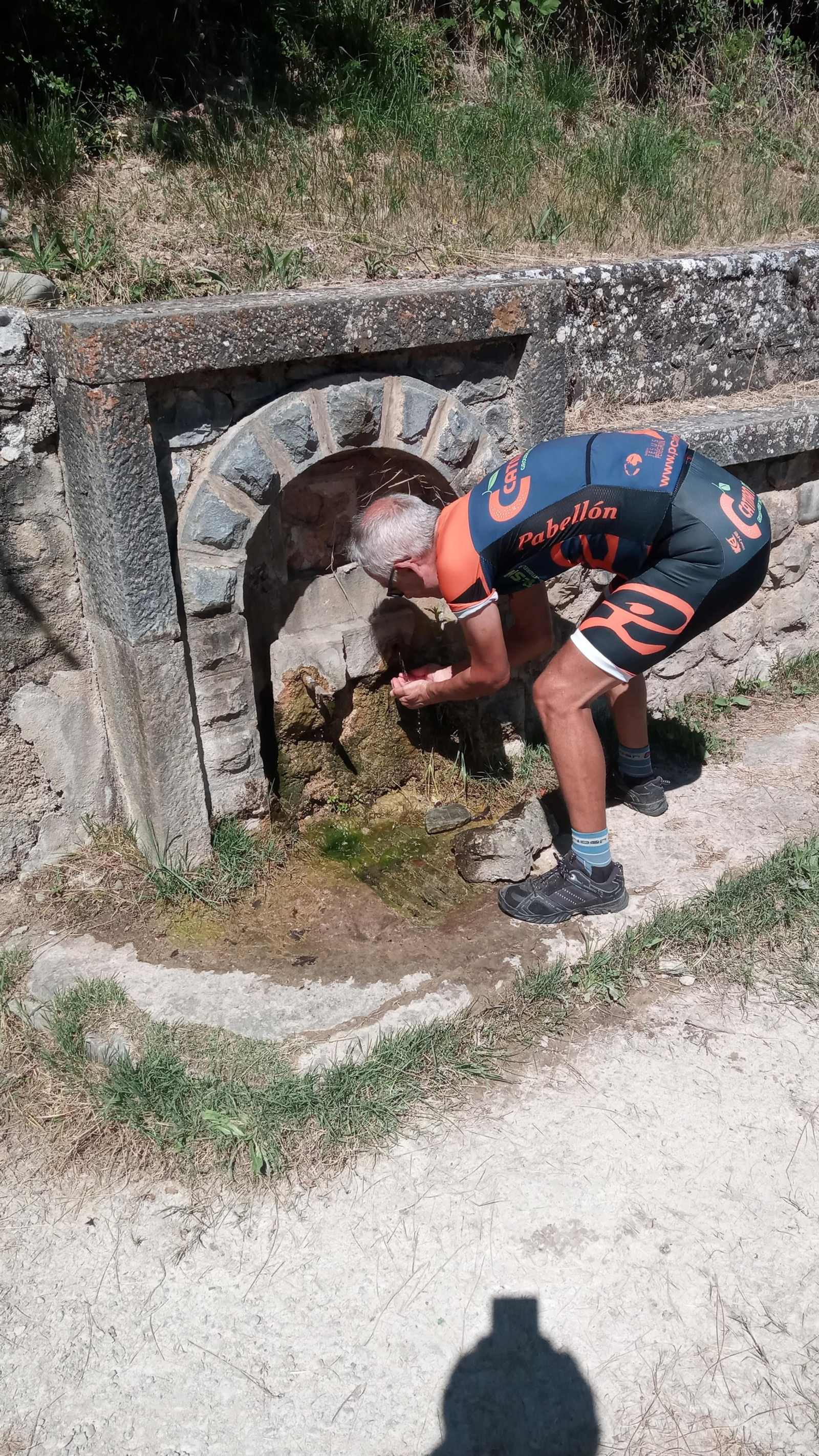 Fotogalería de la Transpirenaica de cuatro almerienses.