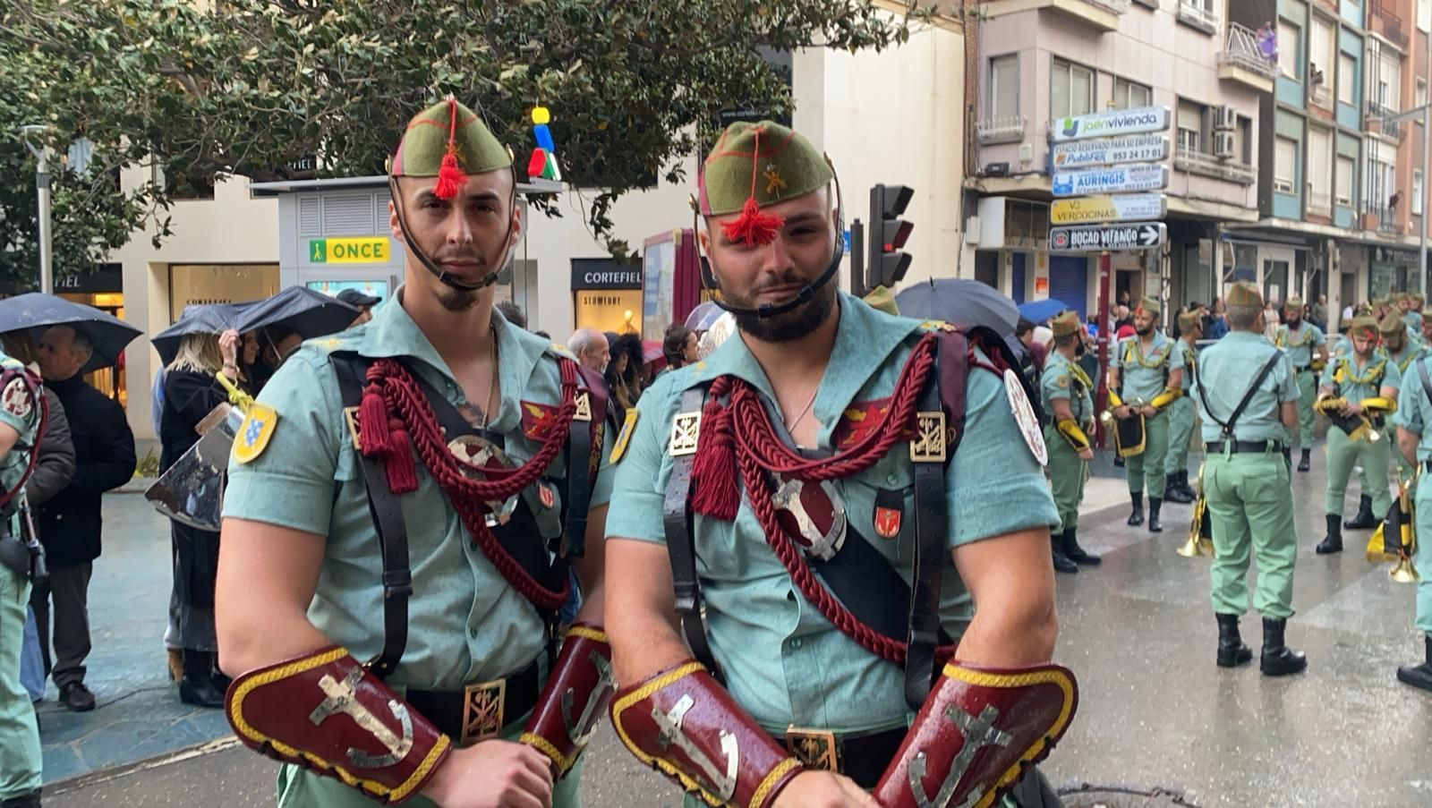 En imágenes: La Legión en las calles y la Buena Muerte en la Catedral