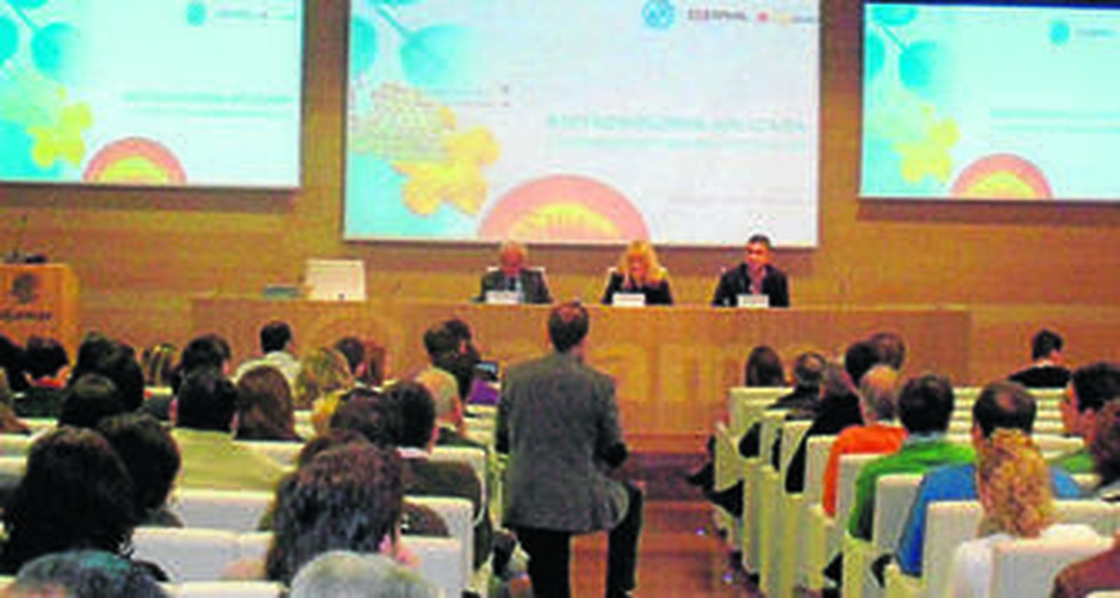 Las jornadas de biotecnología aplicada a la agricultura se desarrollaron en el Edificio de las Mariposas de Cajamar.