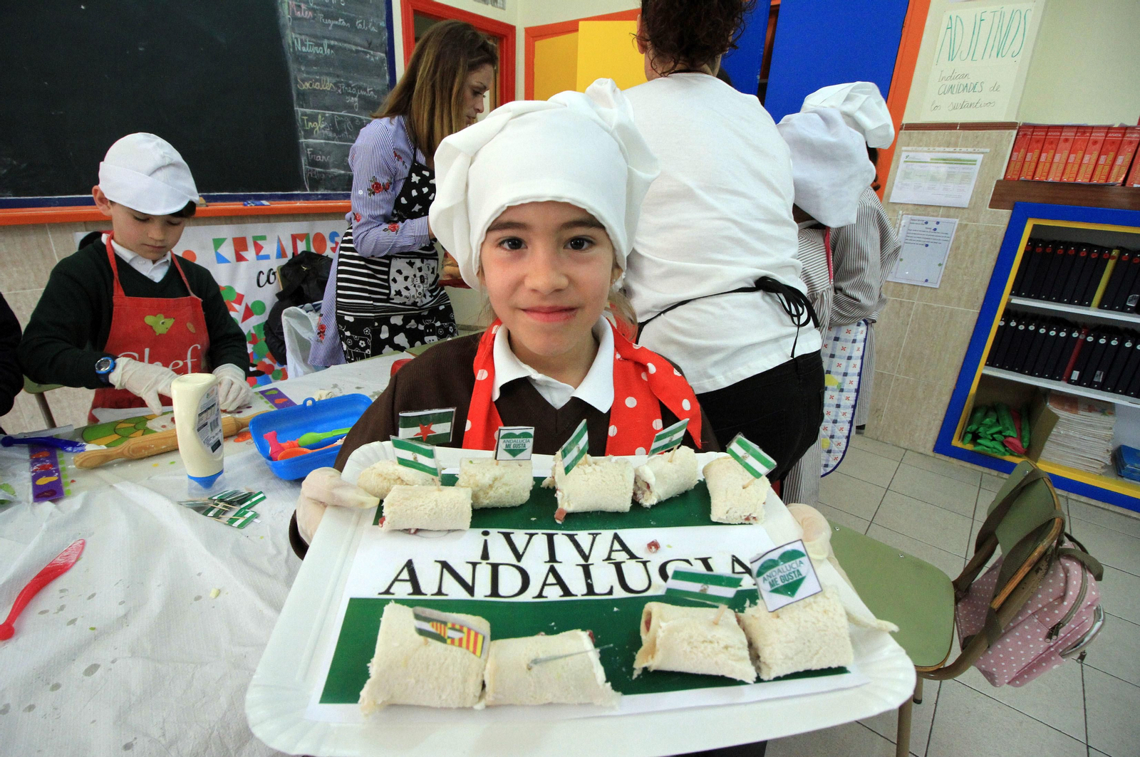 Imágenes del "Masterchef" realizado en las Teresianas con motivo de la celebración del 28-F