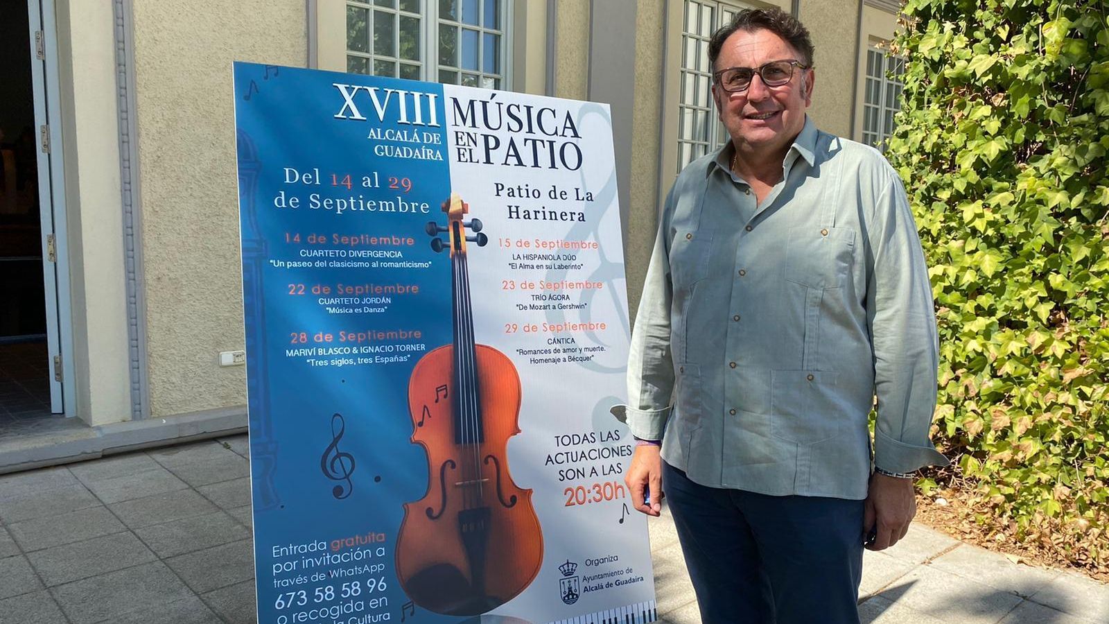 Enrique Pavón  en la presentación del Ciclo Música en el Patio 2021.