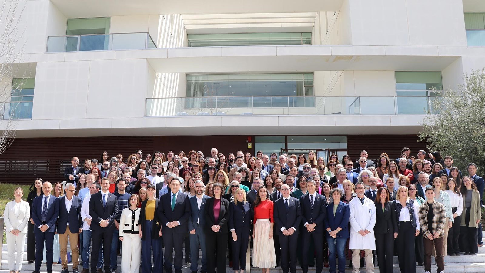 La visita de Doña Letizia a la Universidad de Granada, en imágenes