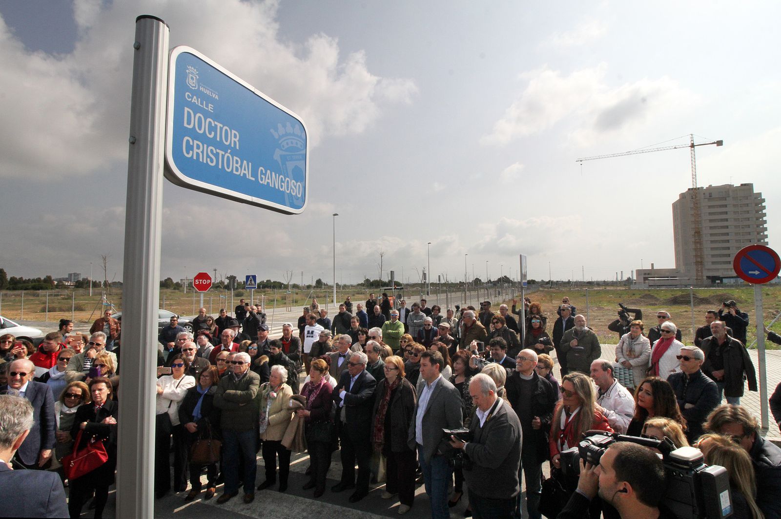 Inauguración de la Calle Doctor Cristóbal Gangoso, en imágenes