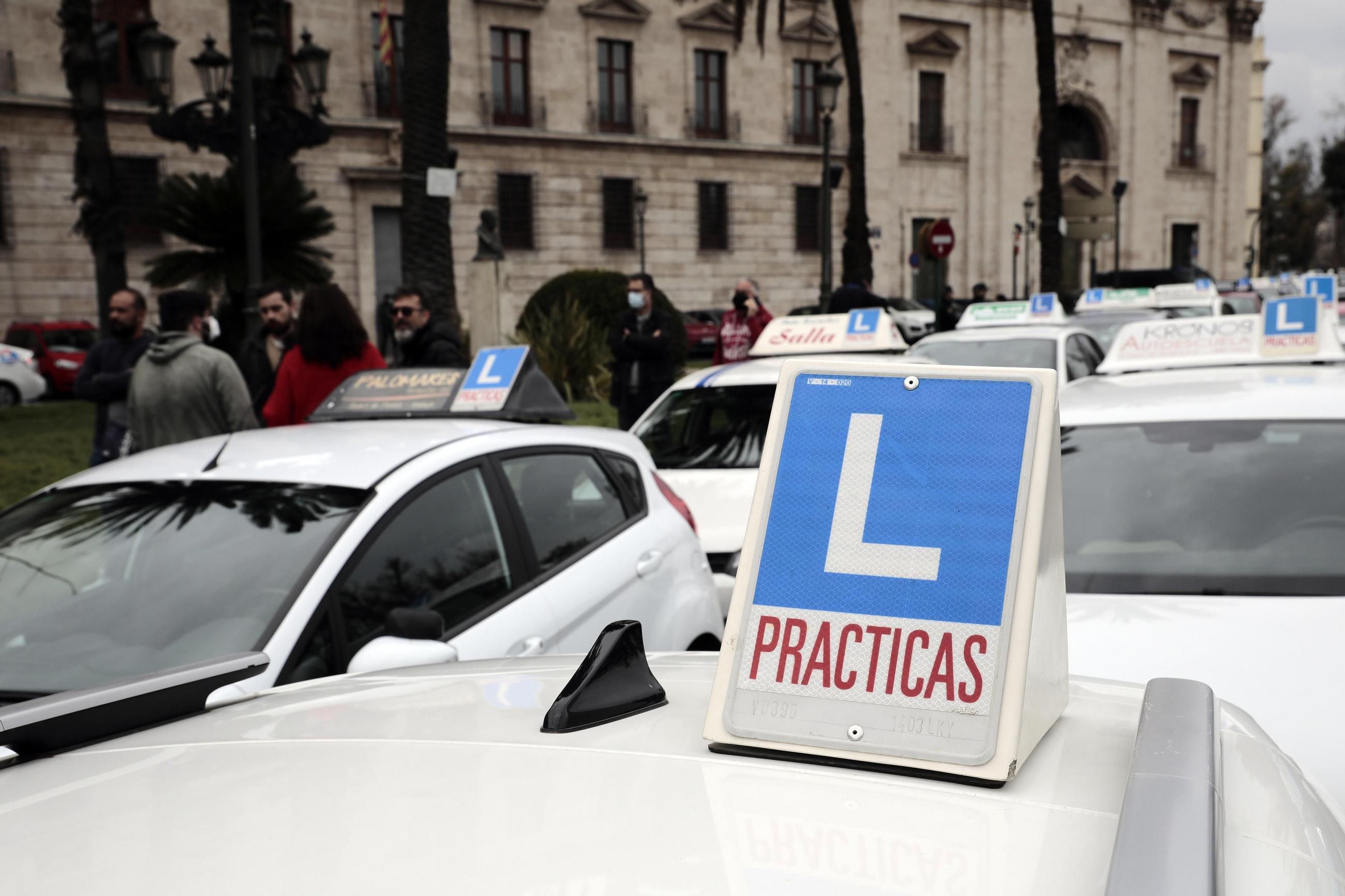 La DGT quiere más examinadores para evitar atascos en las pruebas