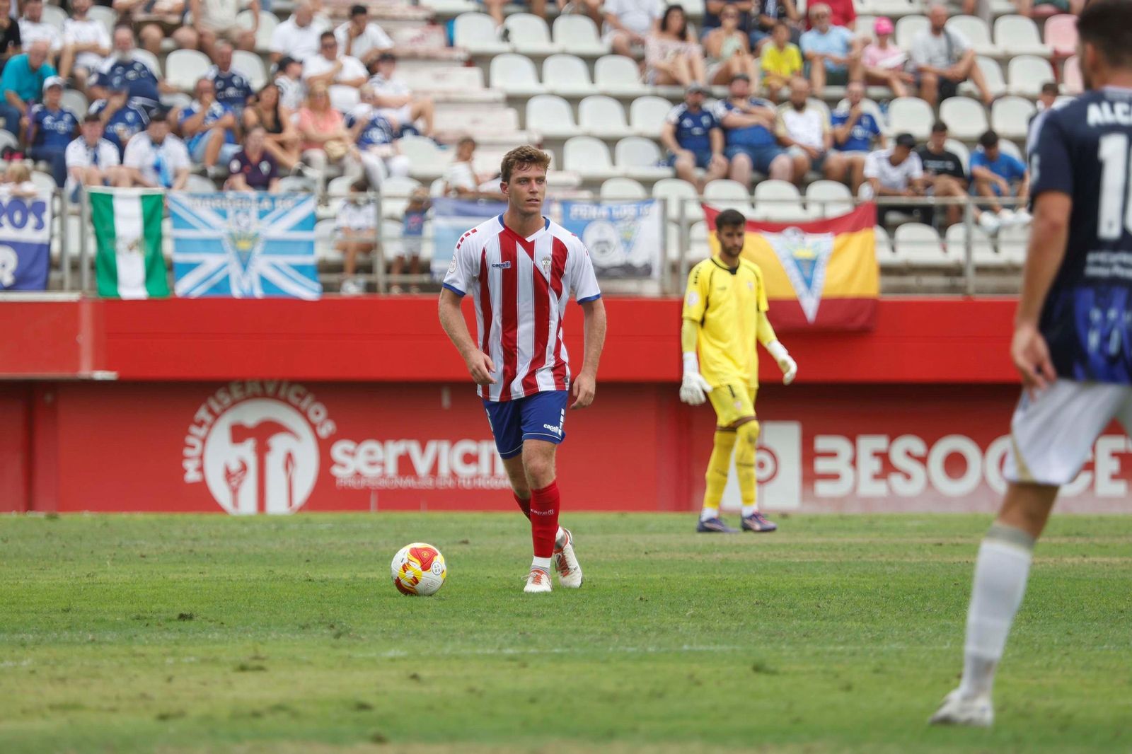 Primera RFEF: Mala jornada malagueña, con derrotas de Torremolinos y Antequera y empate del Marbella