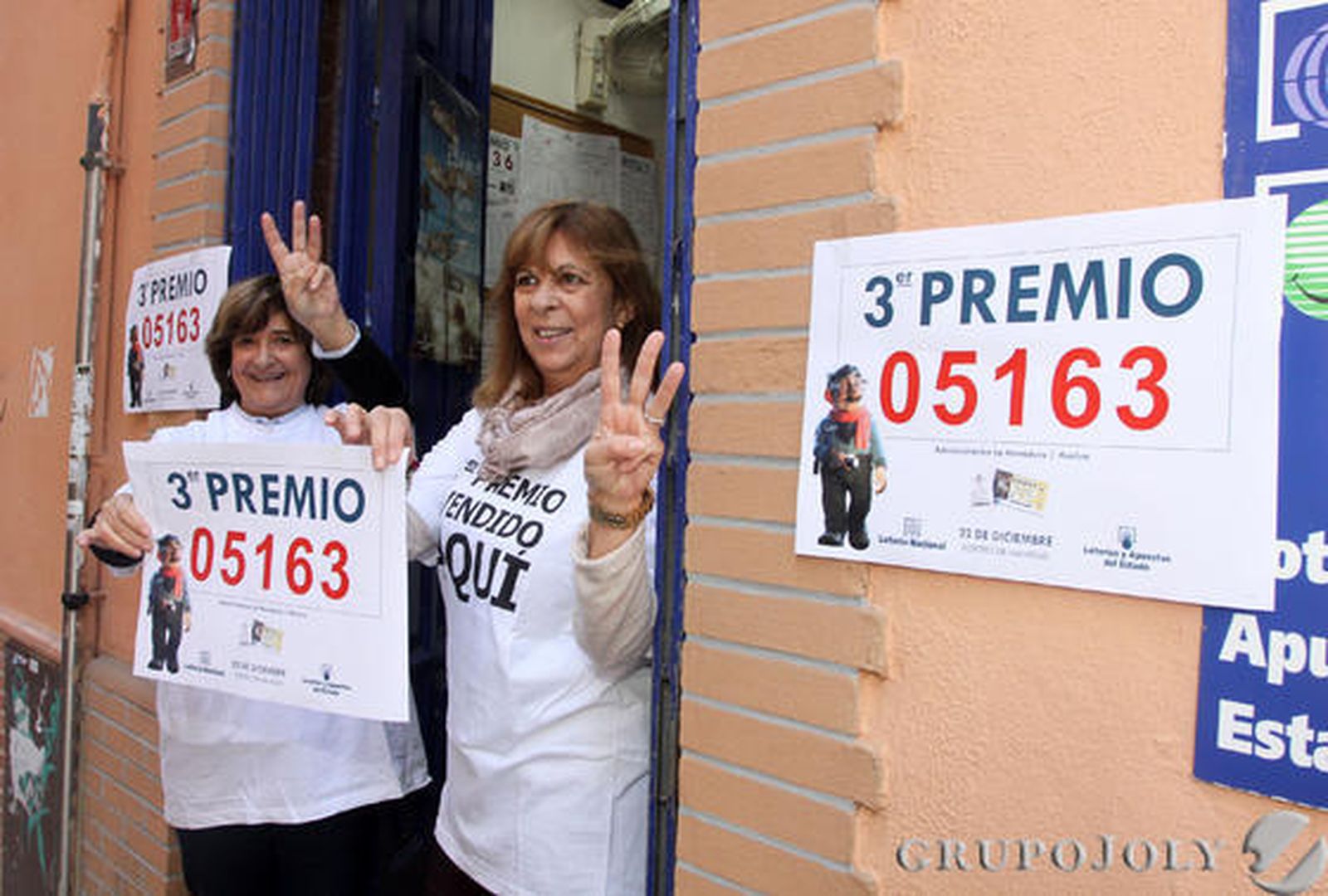 Las imágenes de una jornada de Lotería con lluvia de premios en la provincia de Huelva