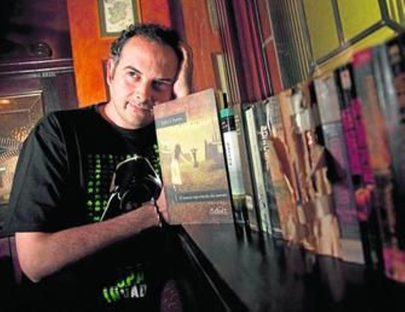 Félix J. Palma se sirve del género fantástico "para reflexionar sobre las cosas que me interesan".