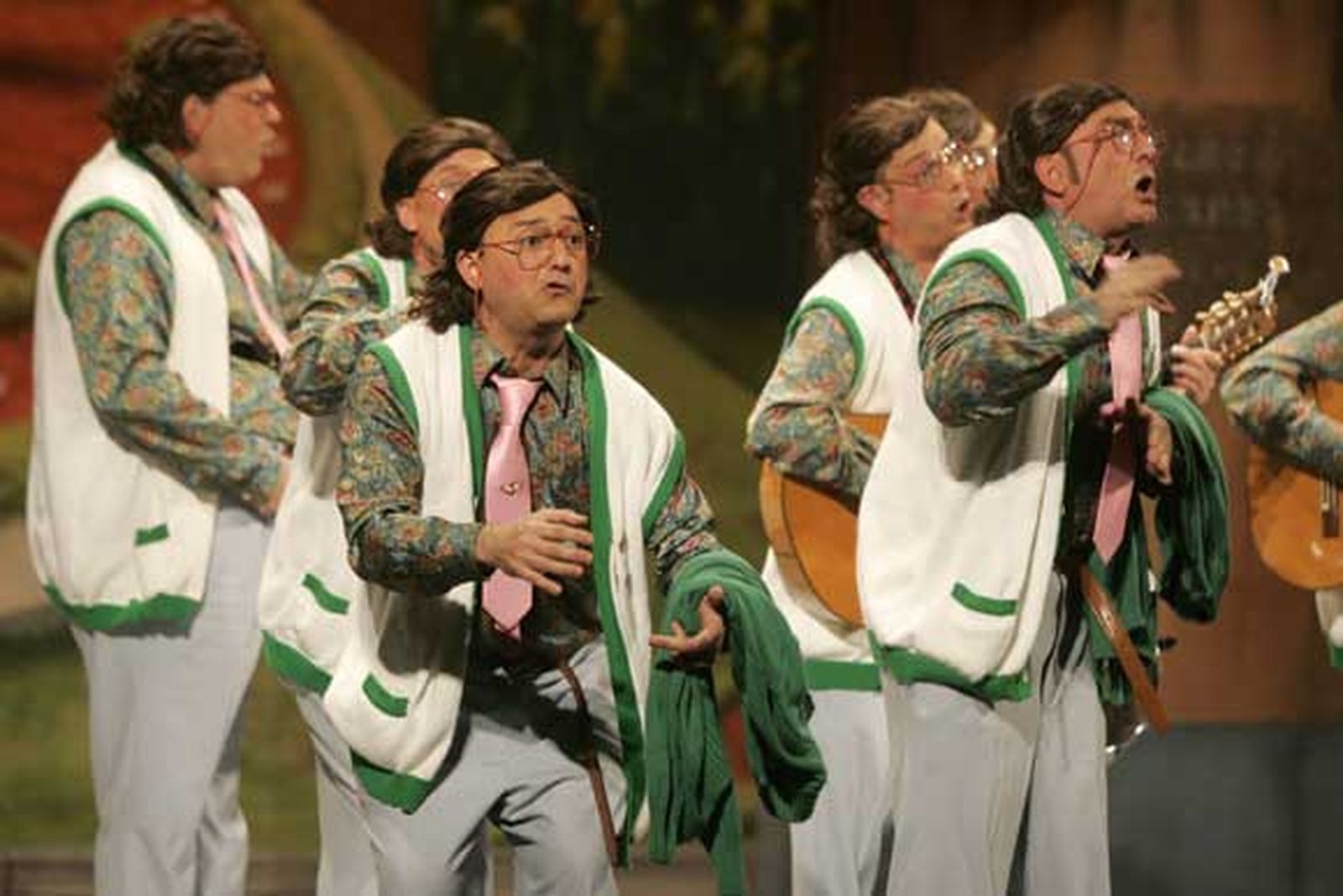 La chirigota del Selu, 'Los que no se enteran'

Foto: Jesus Marin/Lourdes de Vicente