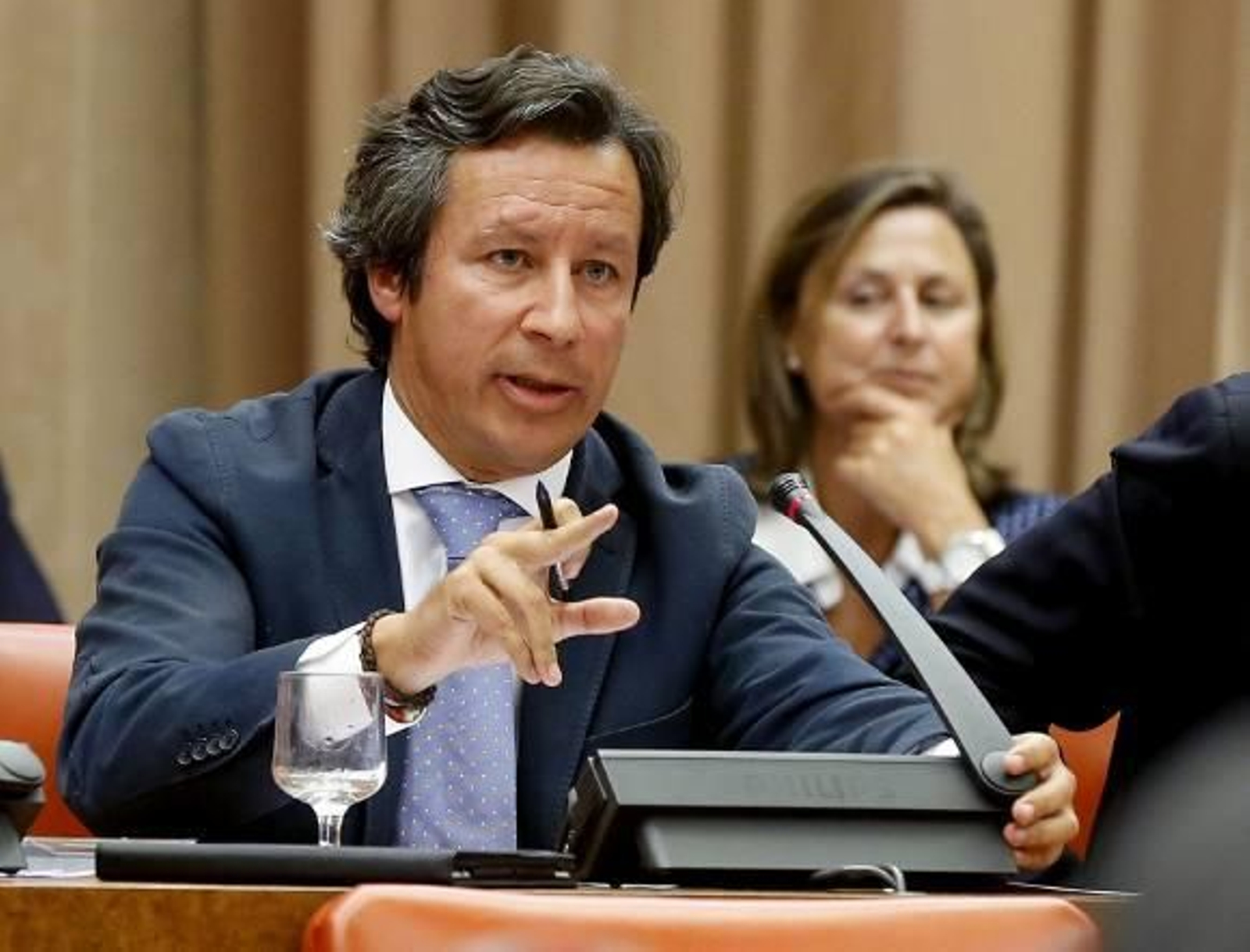 El PP exige a Rubalcaba disculpas porque también cobraba sobresueldos