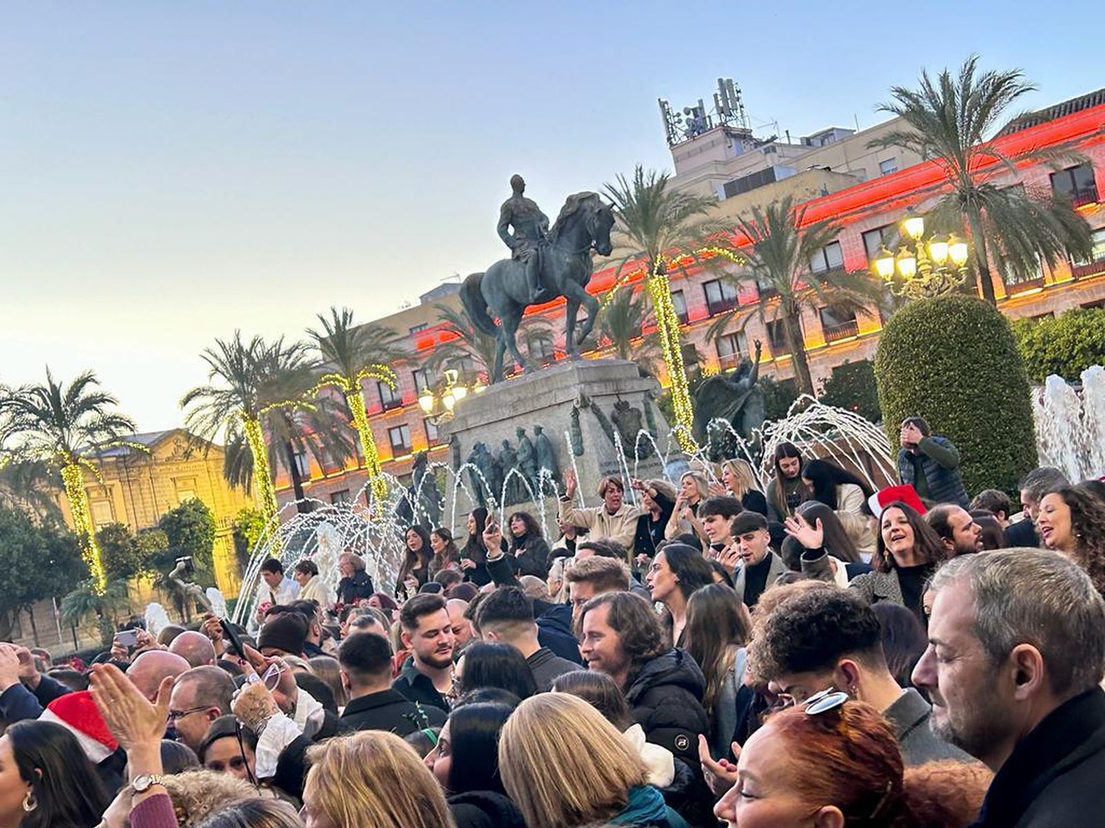 Así se vive la Nochebuena en Jerez 2023: entre zambombas y buen ambiente