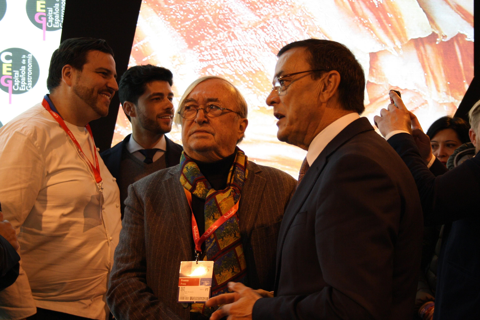 Huelva exhibe sus potencialidades como Capital Gastronómica en Fitur.