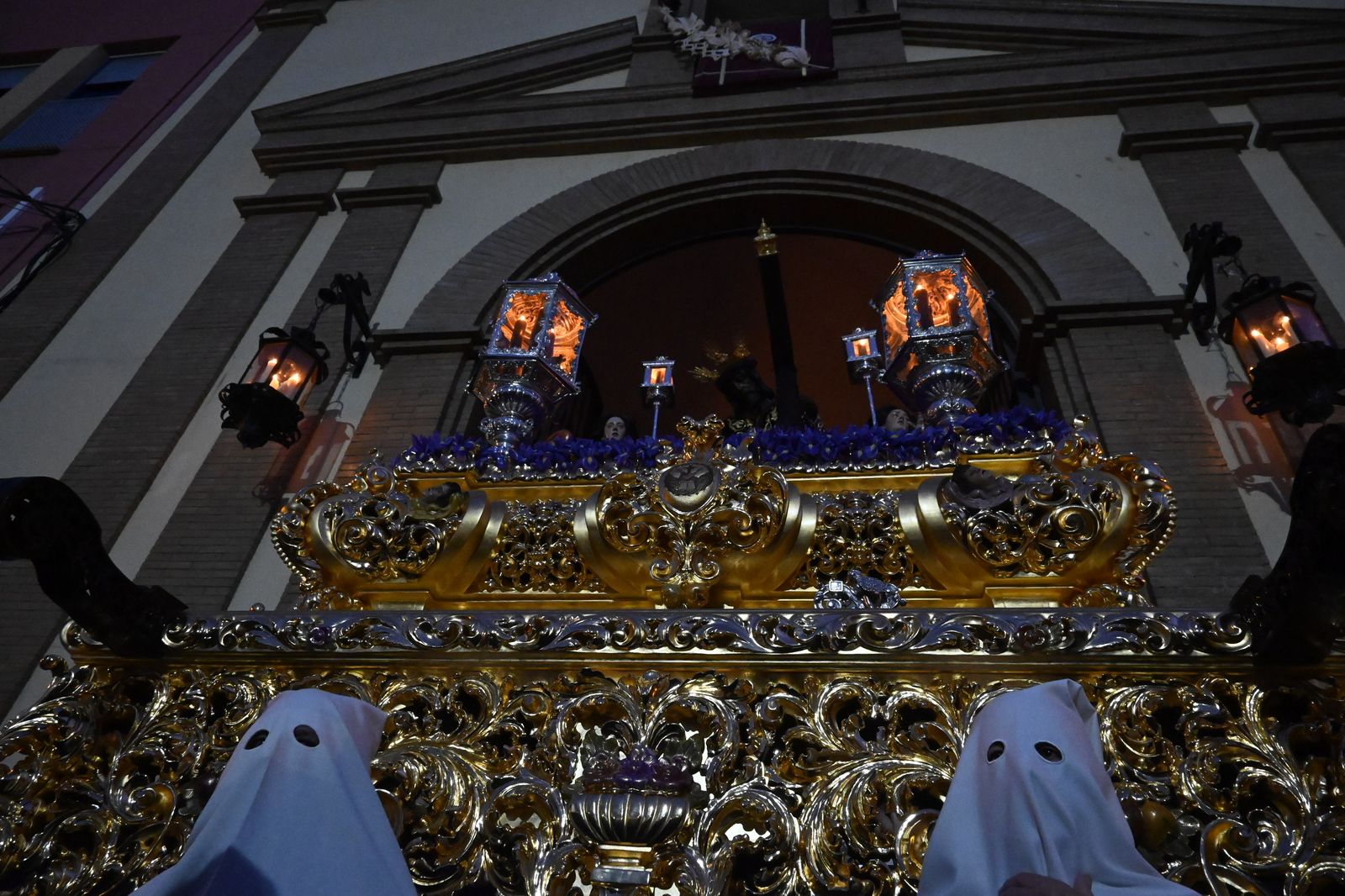 Lunes Santo: Calvario en Huelva, en imágenes