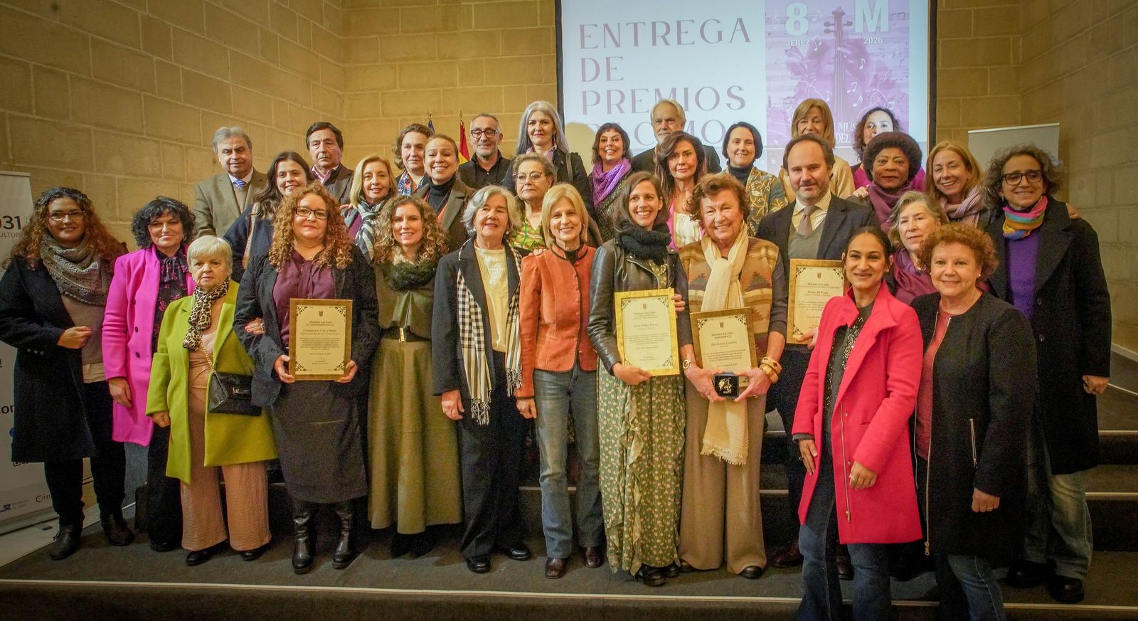 Acto institucional con el que Jerez conmemora el Día Internacional de las Mujeres, entregando los Premios Racimo.