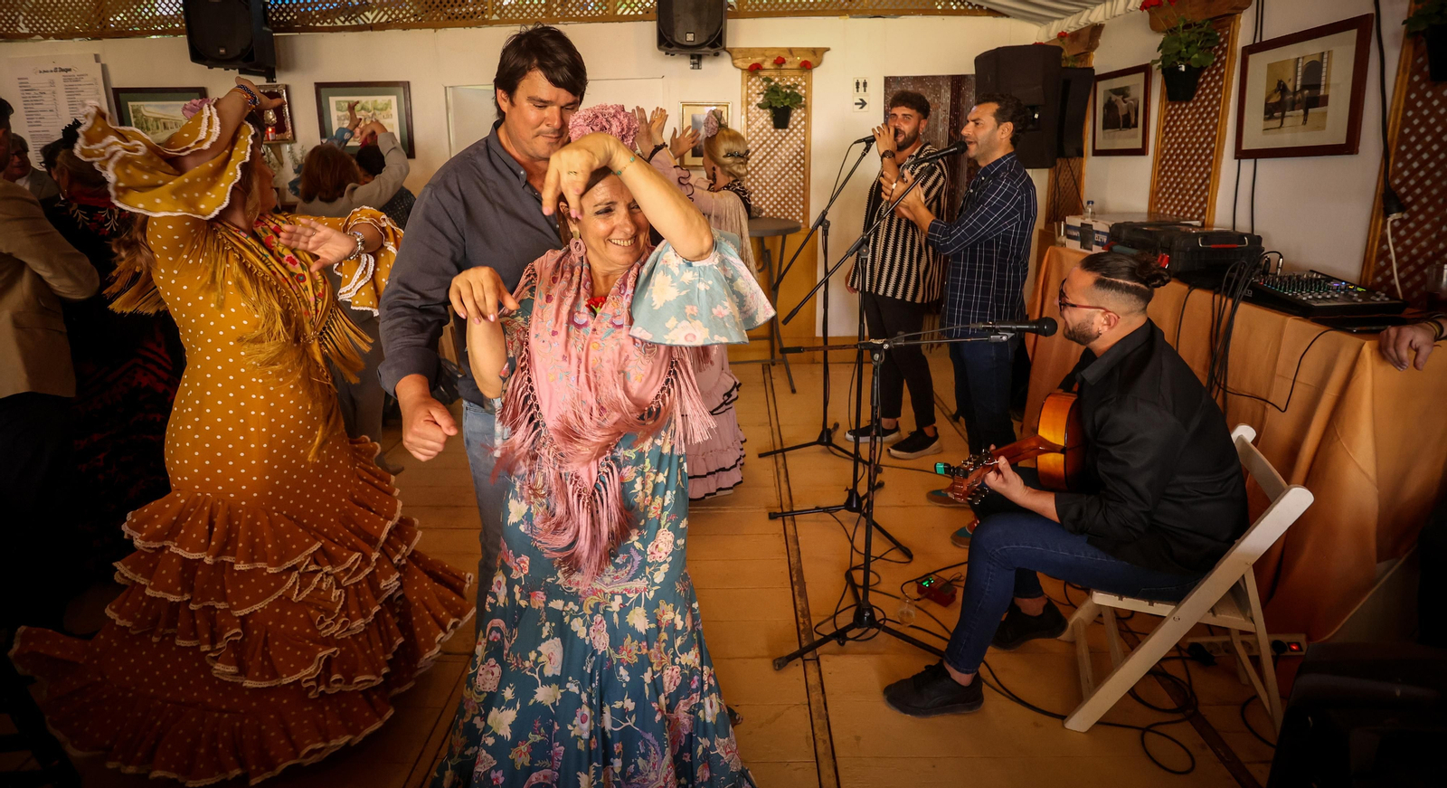 Imágenes del ambiente el lunes en la Feria de Jerez 2024