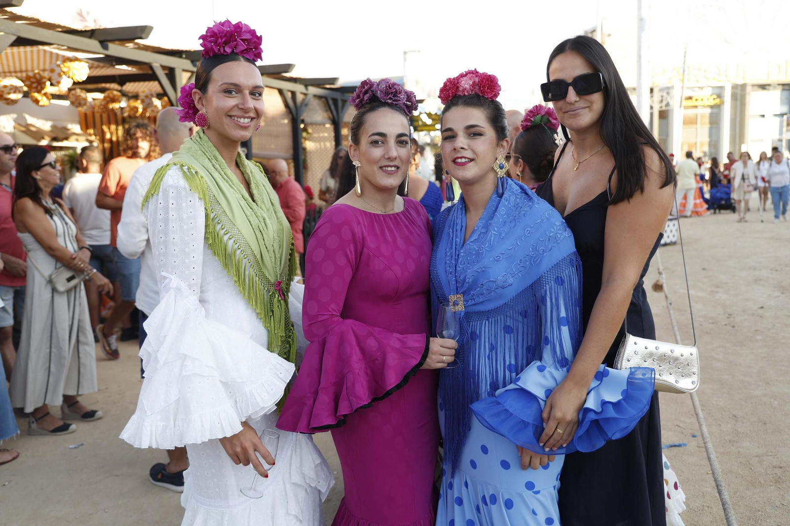 Búscate en las fotos del lunes en la Feria de Tarifa 2025