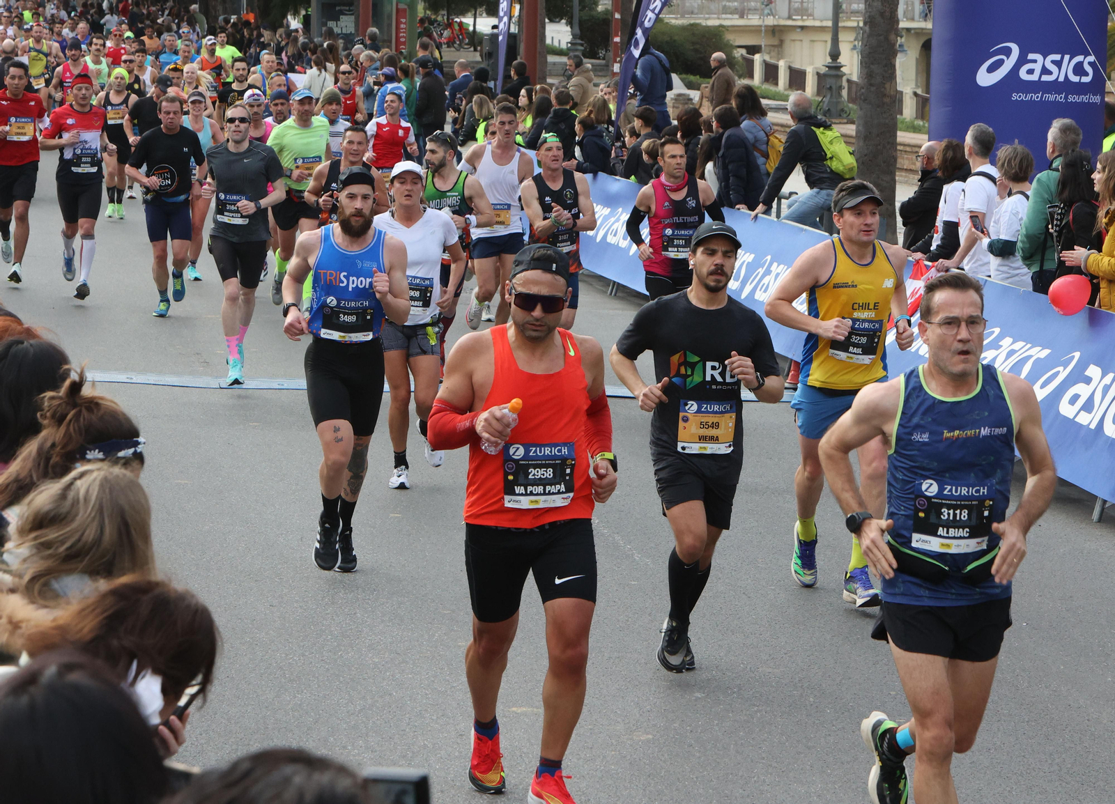 Búscate en la maratón de Sevilla 14