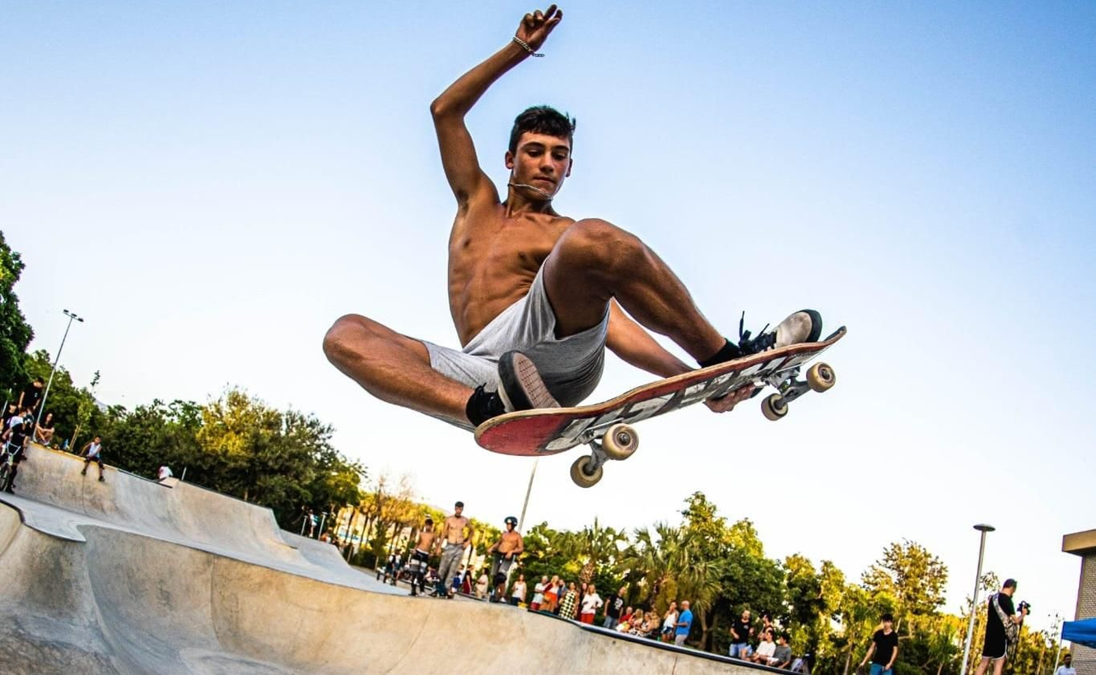 Guille Sánchez realiza un truco.