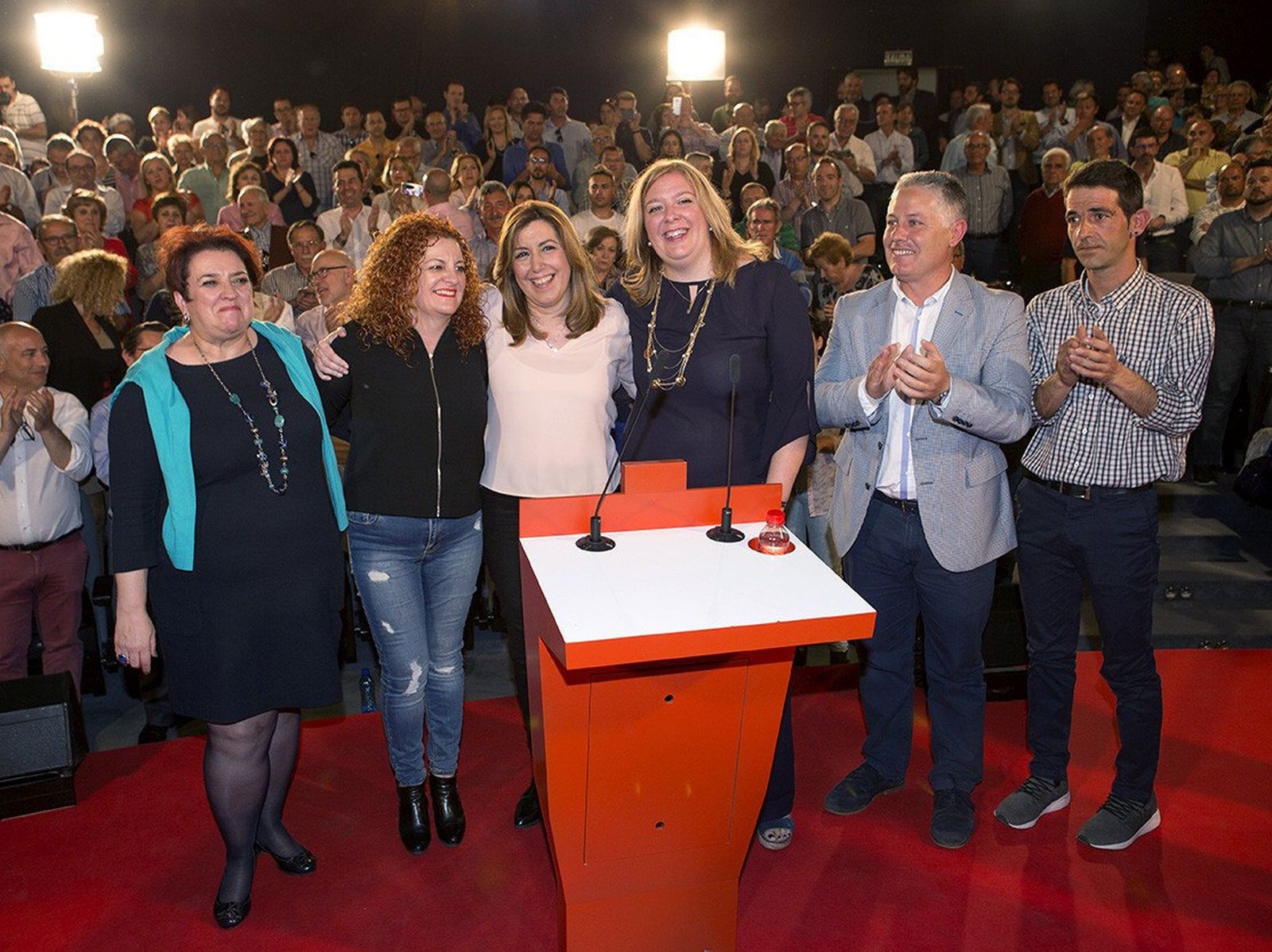Teresa Jiménez acompaña a Díaz en un acto en Salobreña.