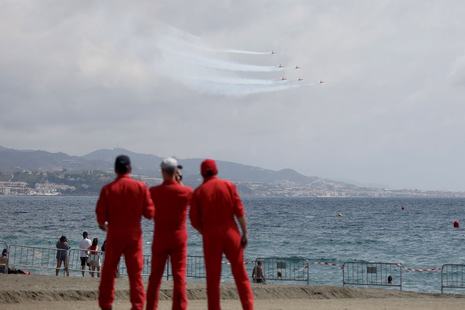 Exhibiciones en la jornada inaugural del Festival Aéreo de Torre del Mar