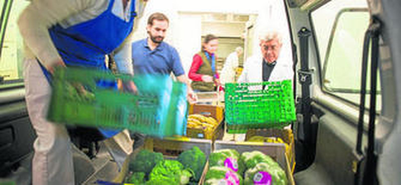 La Orden casi ha duplicado la comida entregada en los cinco primeros meses de este año respecto a 2015.