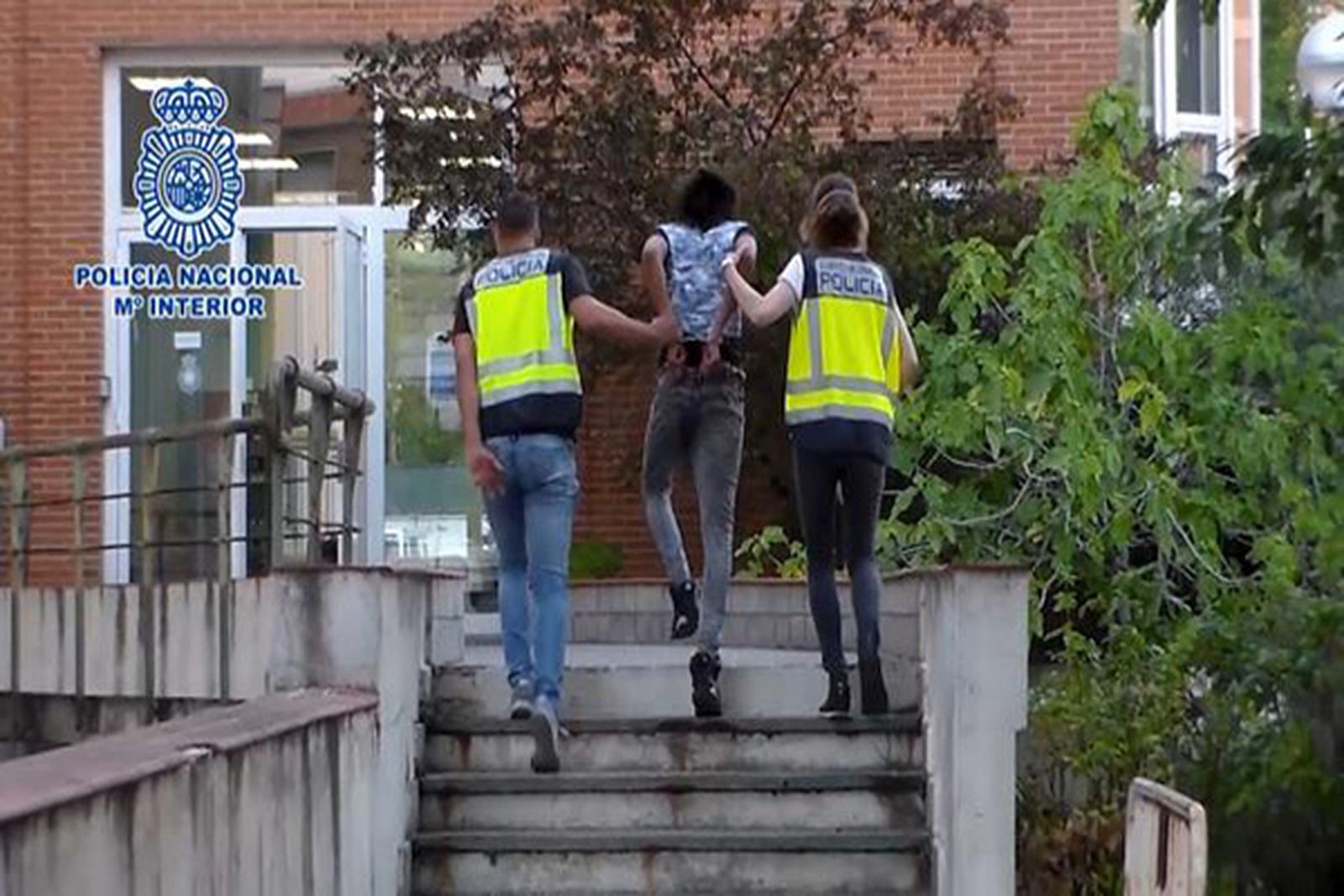 Imagen de una operación policial anterior contra los Dominicans Don't Play.