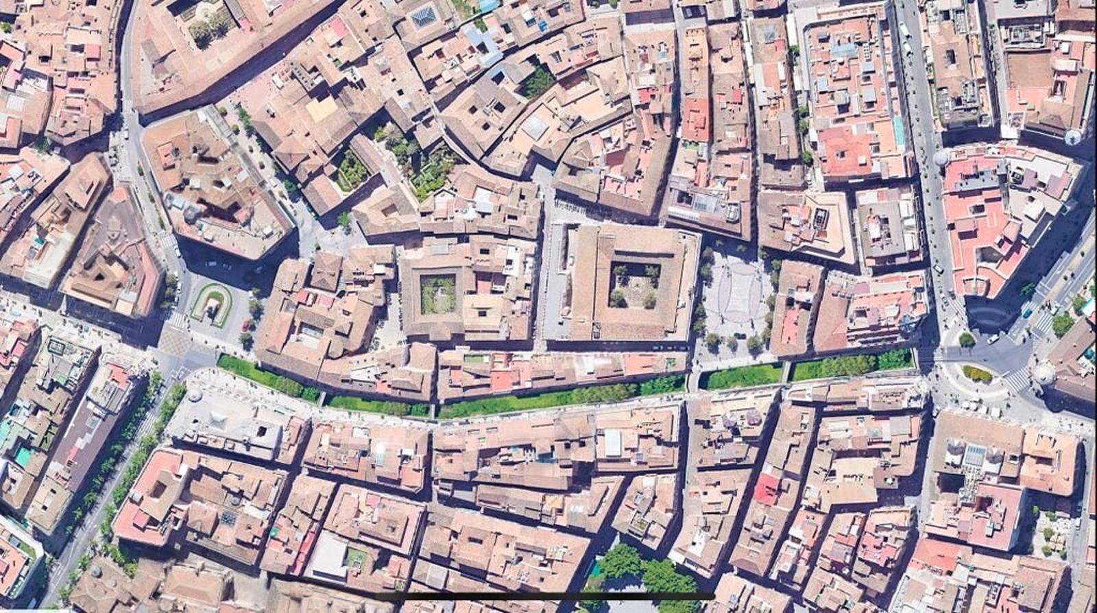 Fotos: así quedaría el río Darro por el centro de Granada sin el embovedado