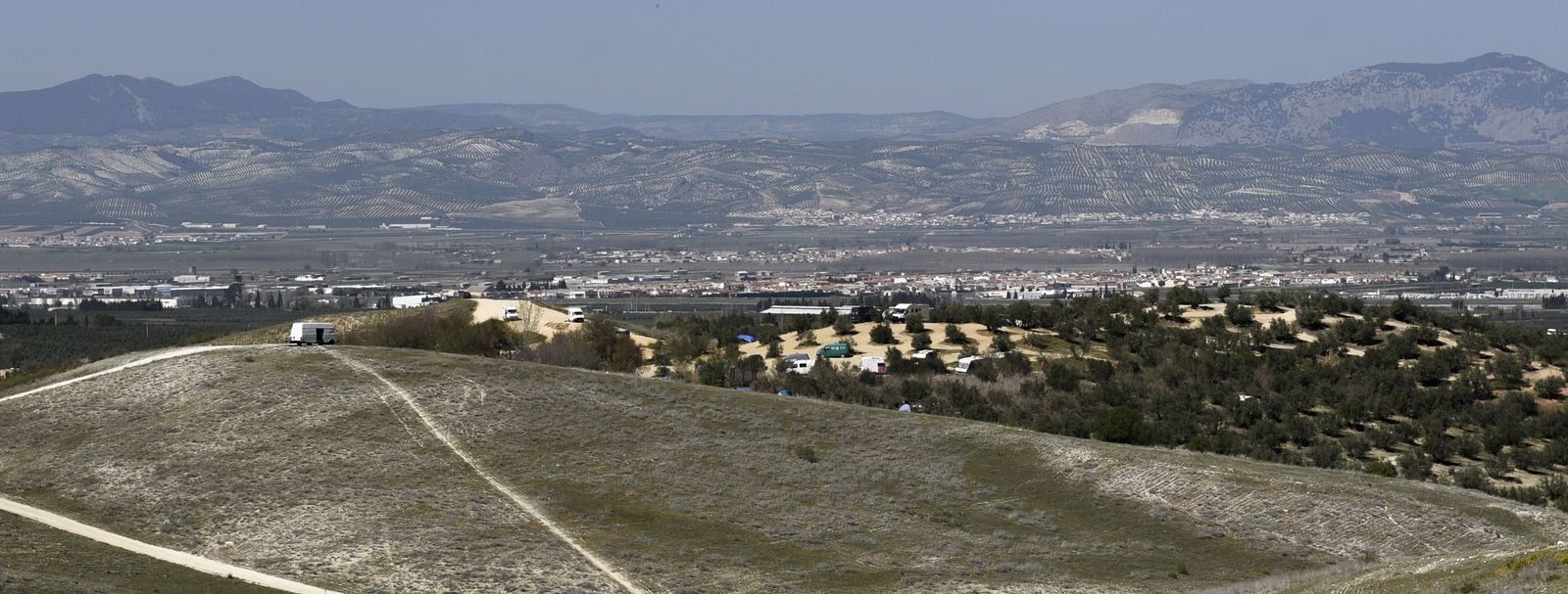 Las caravanas empiezan a llegar al Dragón de Santa Fe