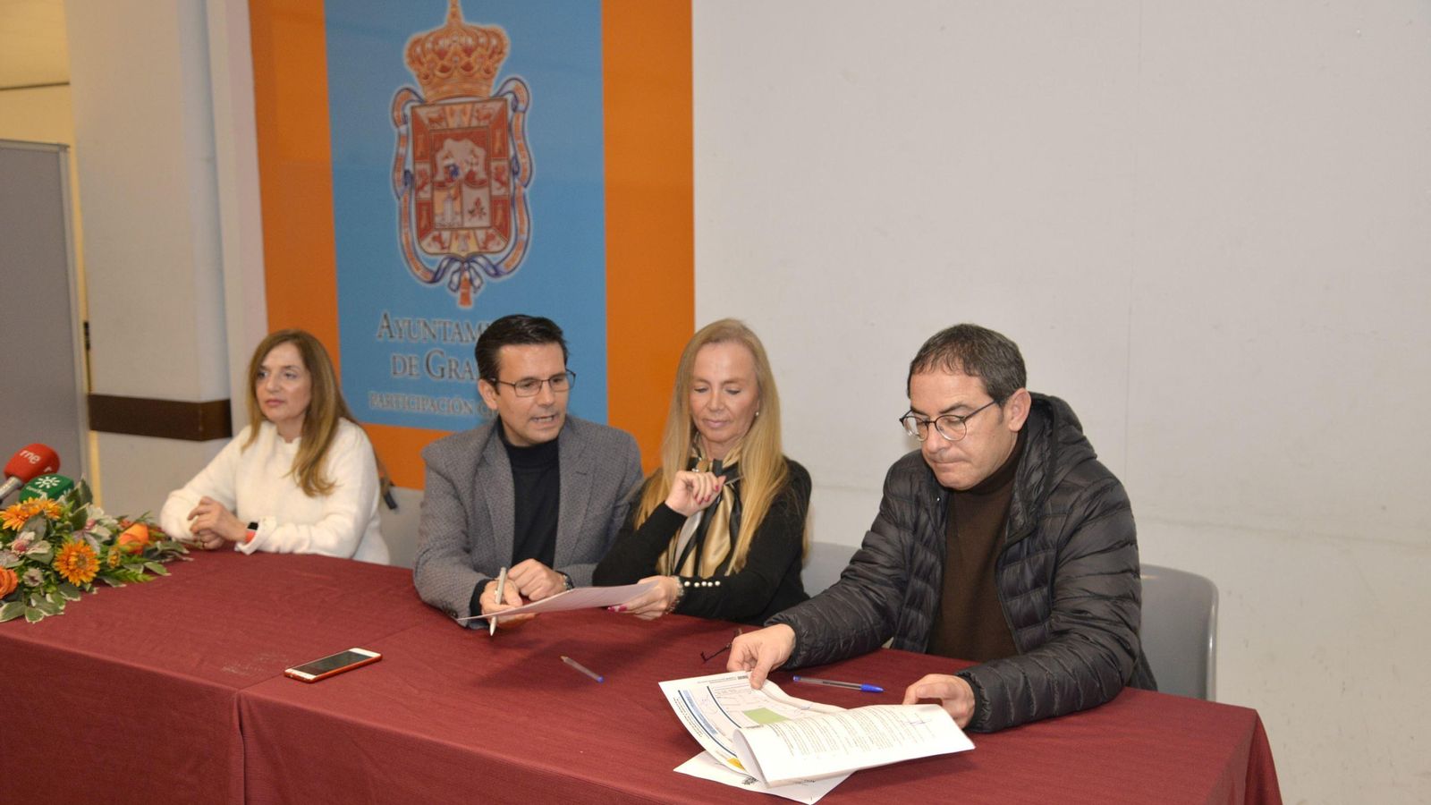 Momento de la firma.