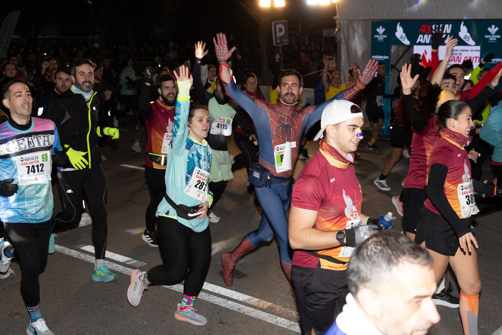 Encuéntrate en la salida de la Carrera de San Antón 2026, en imágenes (3)