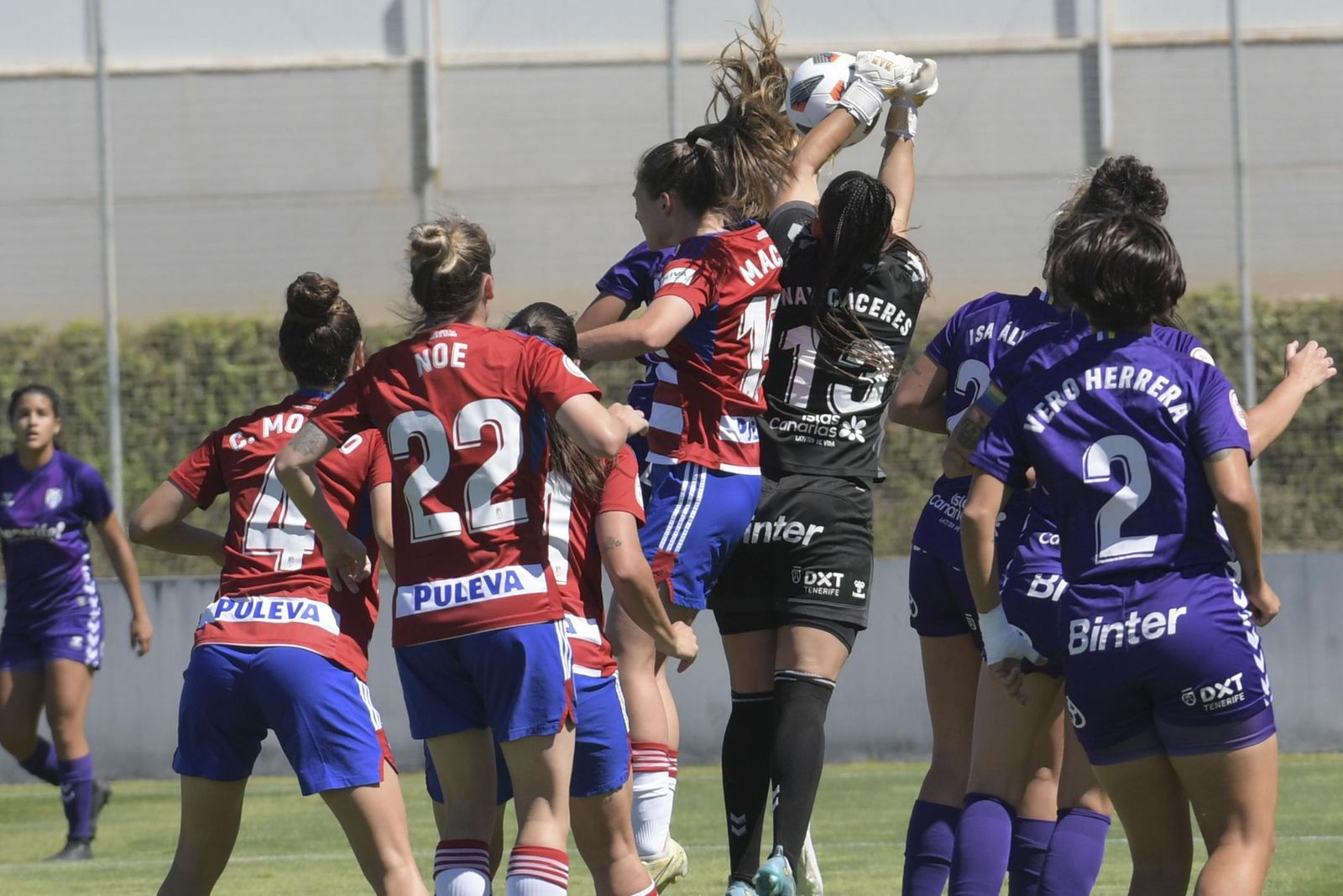 Las mejores imágenes del Granada femenino - UD Granadilla Tenerife 'B'