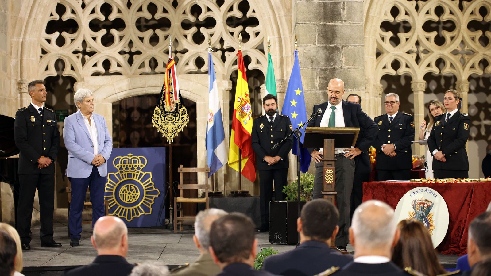 Entrega de medallas de la Asociación Santo Ángel de la Policía Nacional de Jerez