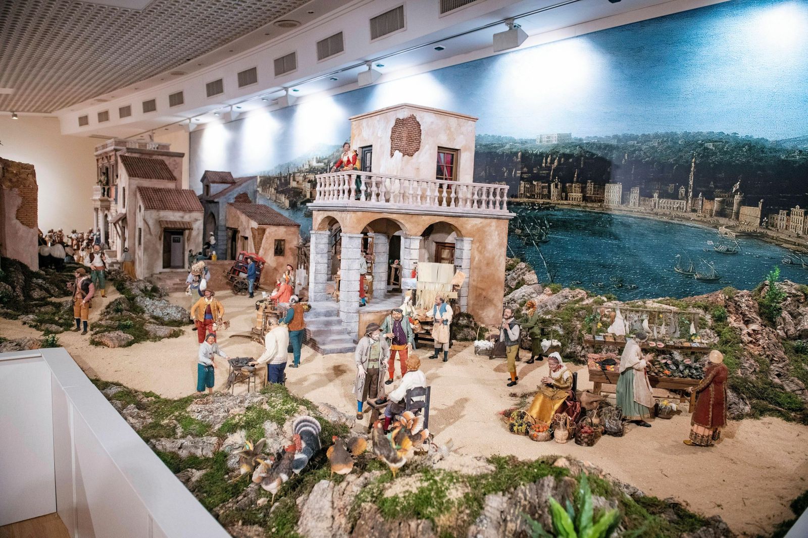 Así son los 130 belenes del mundo de Puerta Real en Granada