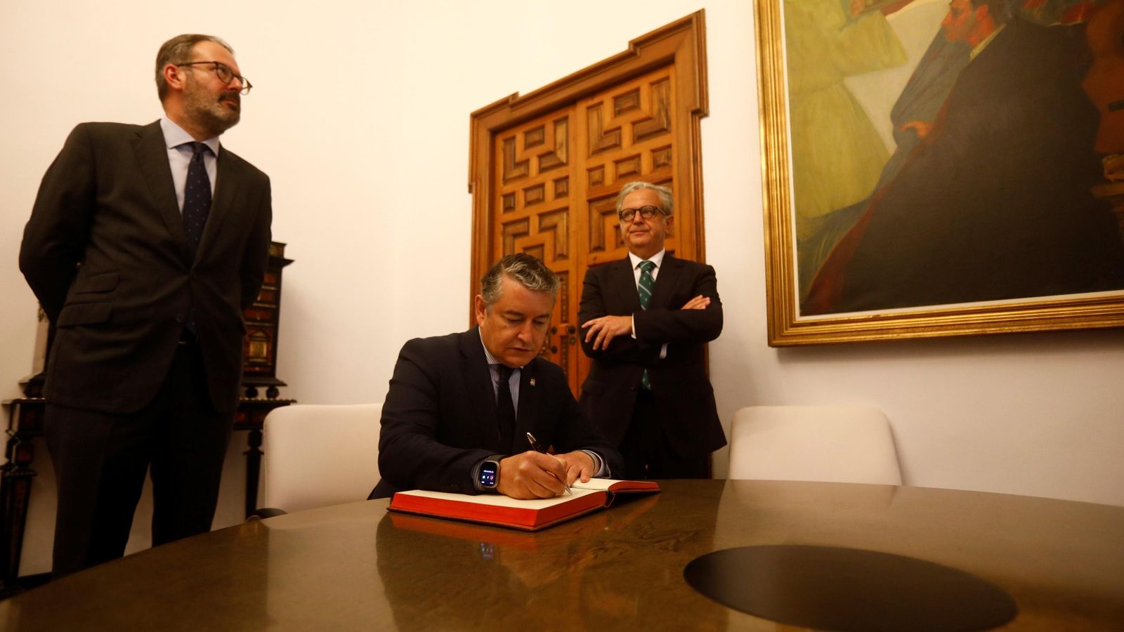 Adolfo Molina, Antonio Sanz y Salvador Fuentes, en el Palacio de la Merced. Adolfo Molina, Antonio Sanz y Salvador Fuentes, en el Palacio de la Merced.