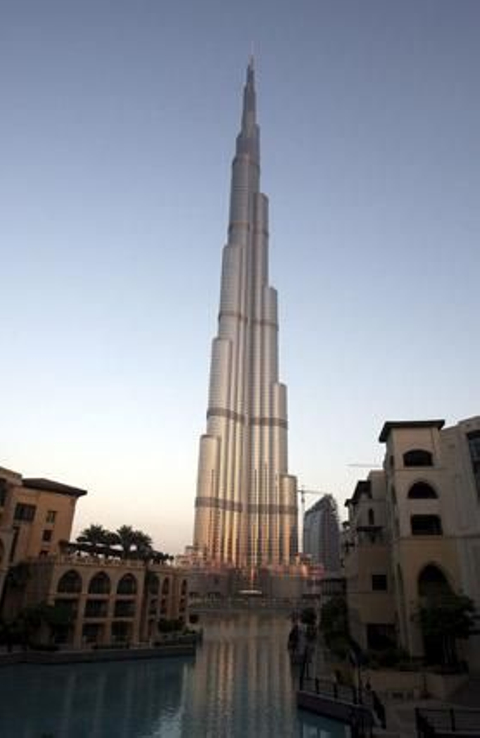Vista de la torre Burj Dubai tomada desde el distrito Burj Dubai. / Efe
