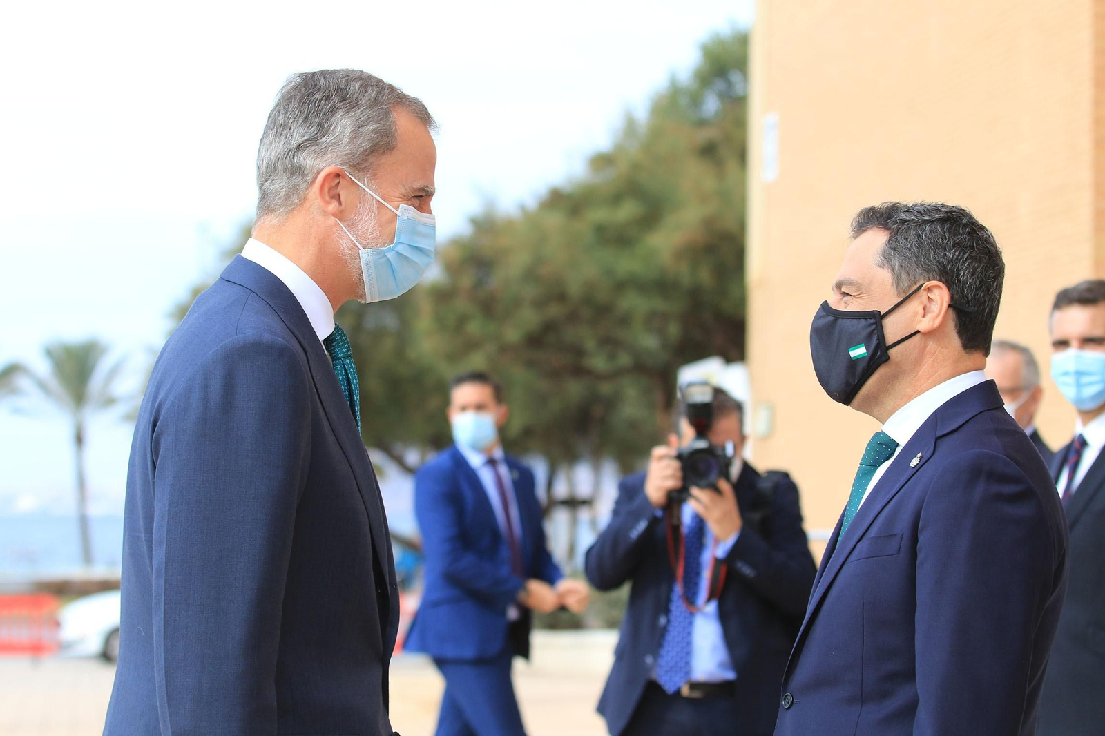 Fotogalería 'El Rey entrega el premio Reino de España a la Trayectora Empresarial a Paco Cosentino'