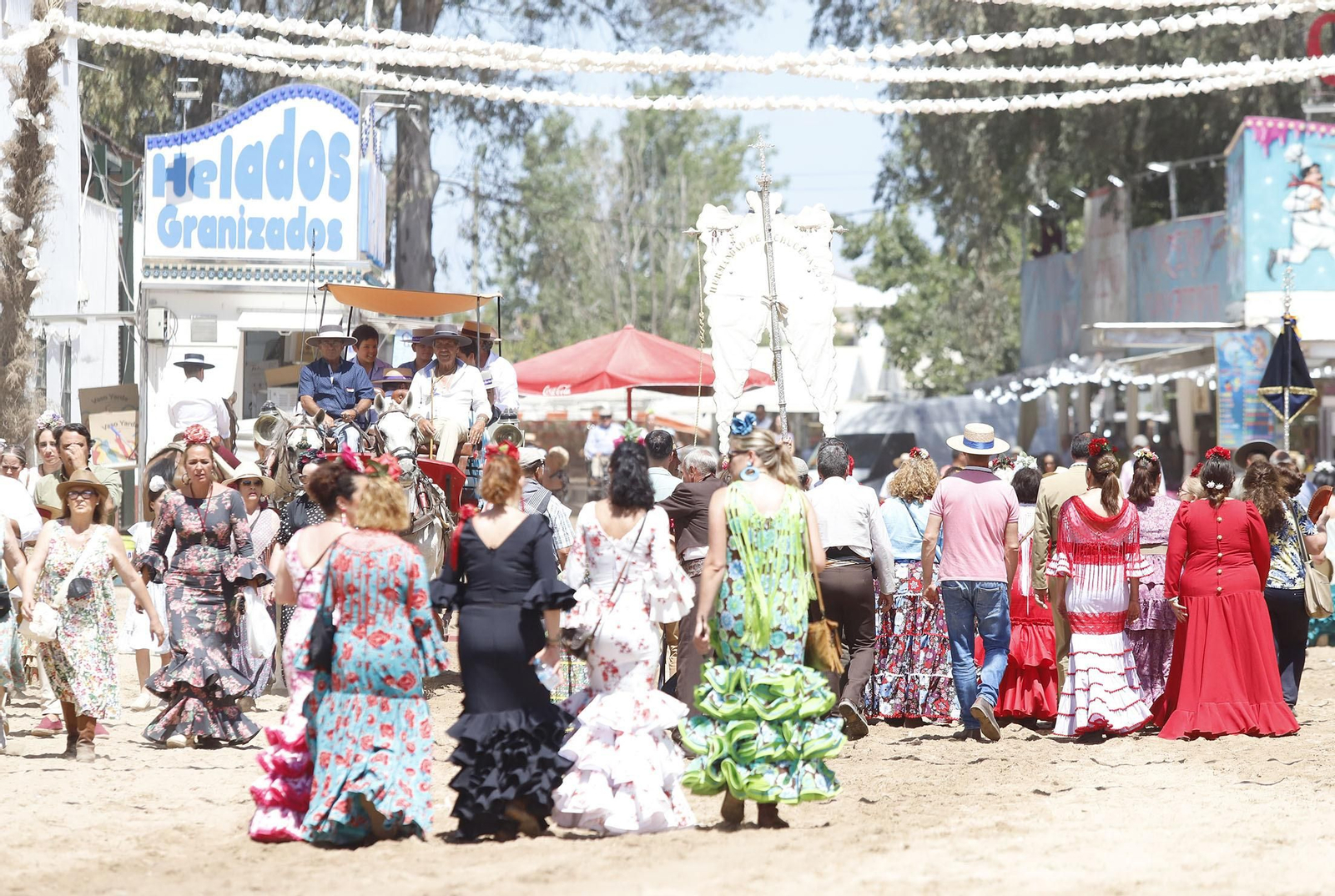 Ambiente en la aldea del Rocío en la jornada del sábado