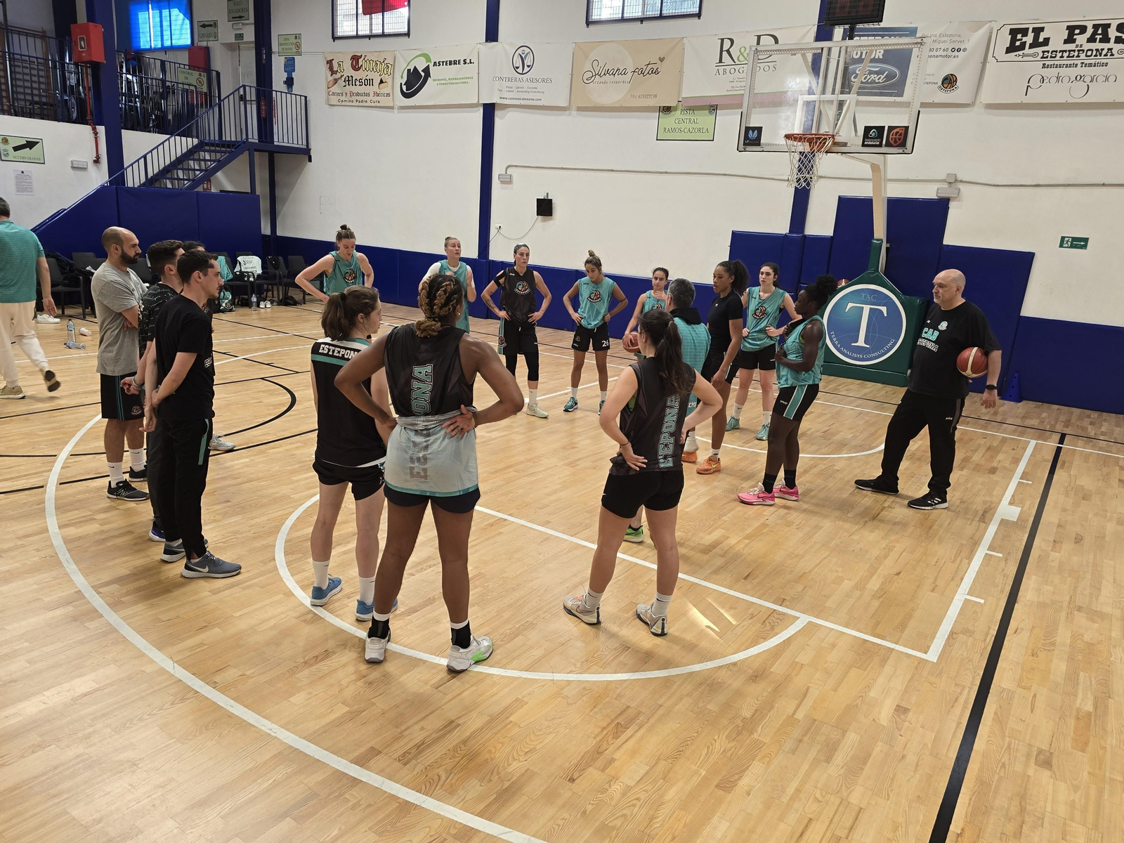 Foto grupal del CAB Estepona