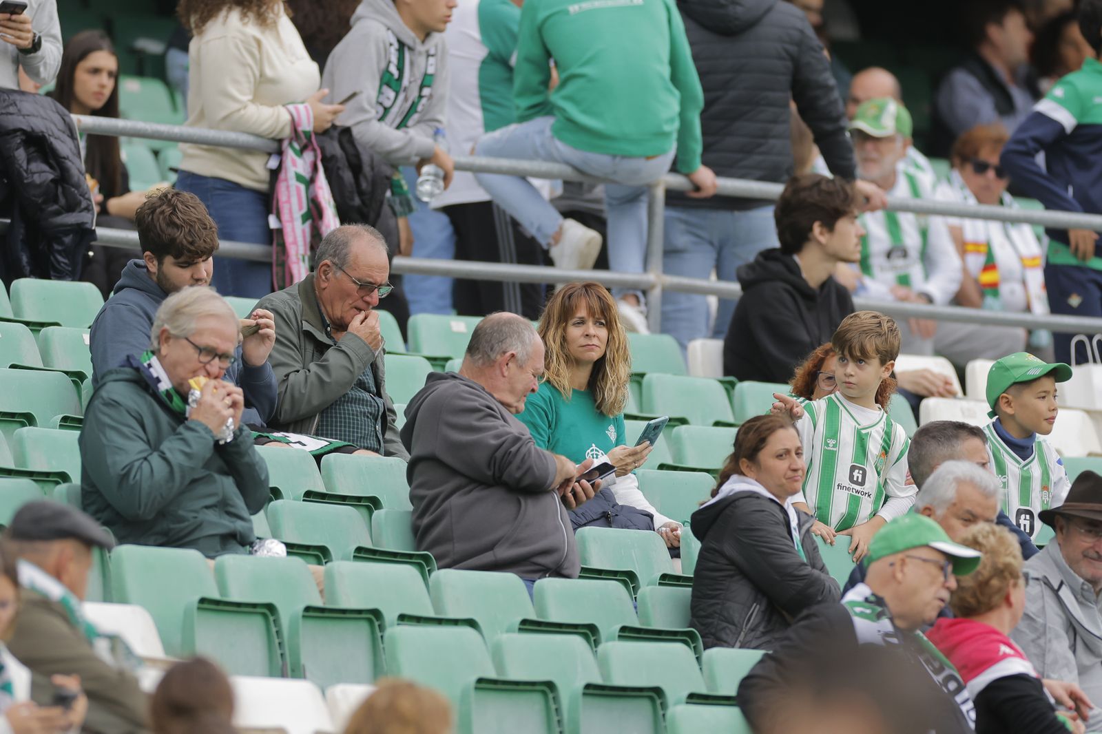 Búscate en las fotos del Betis-Mallorca