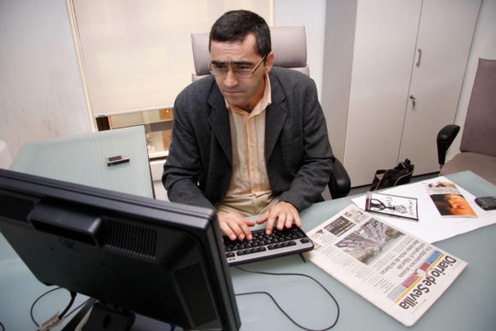 Domingo González: "En el 'off festival' es donde más va a crecer la Bienal en un futuro próximo"