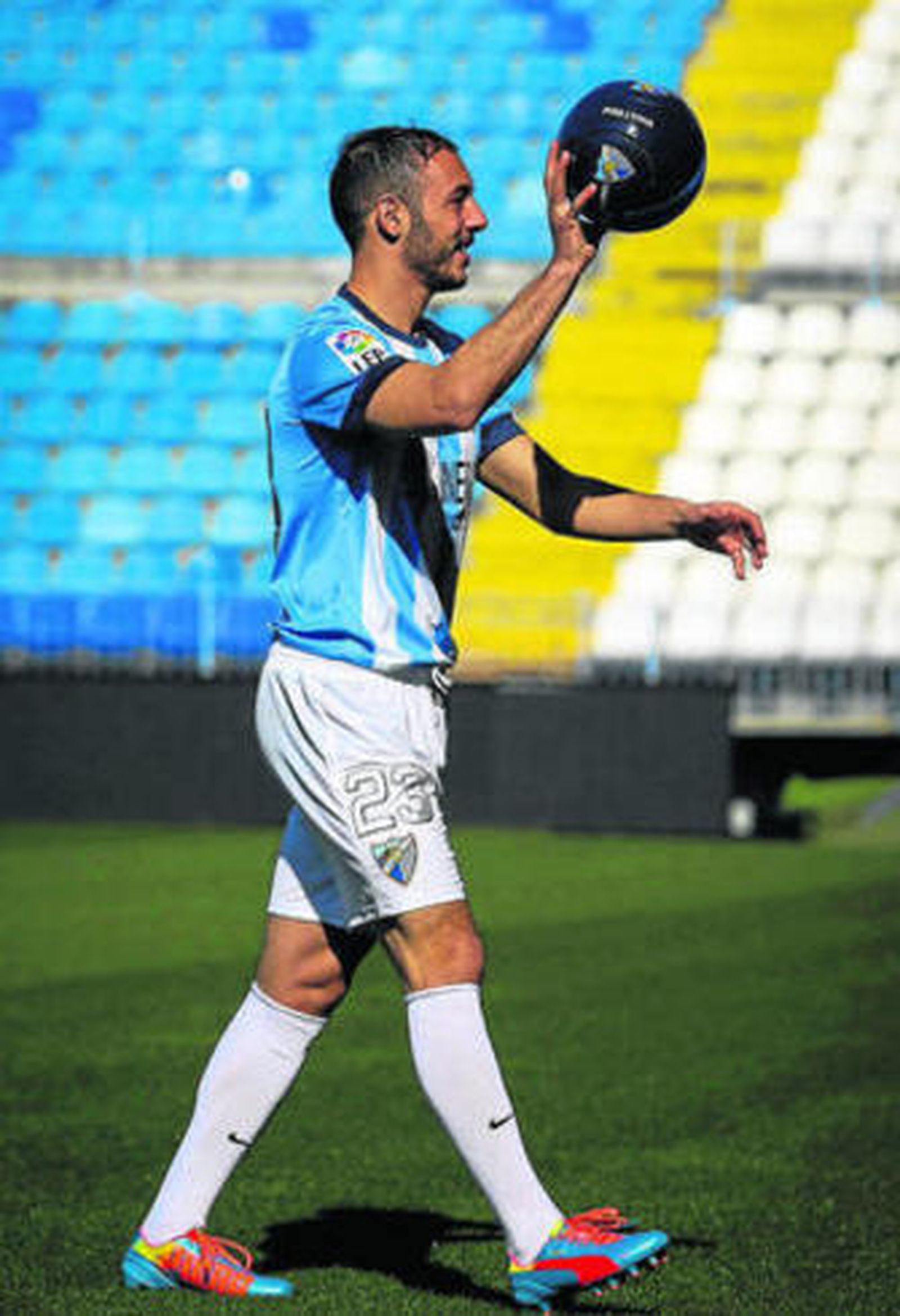 Amrabat, en su presentación.