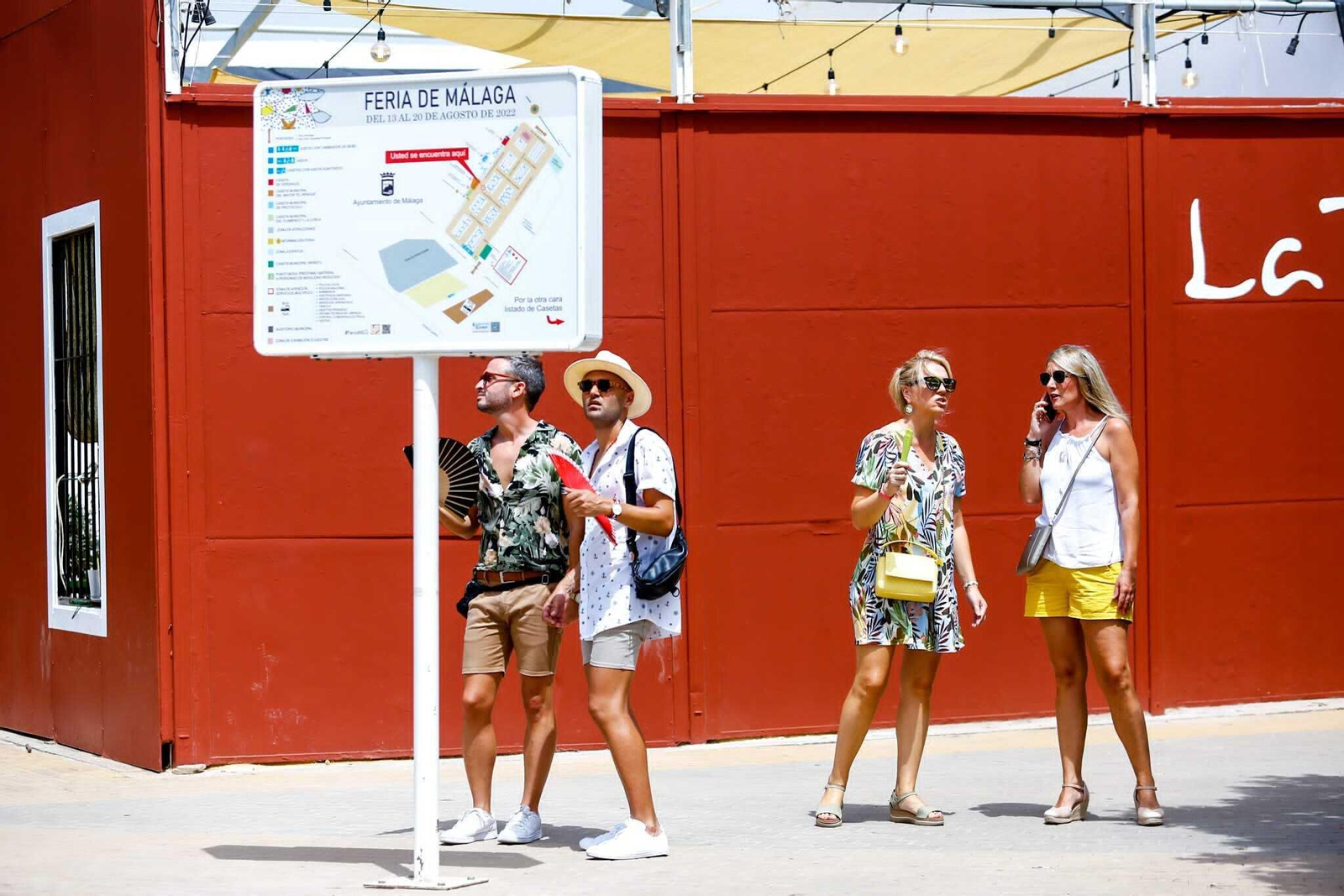 El Cortijo de Torres, la feria  que no descansa de noche ni de día