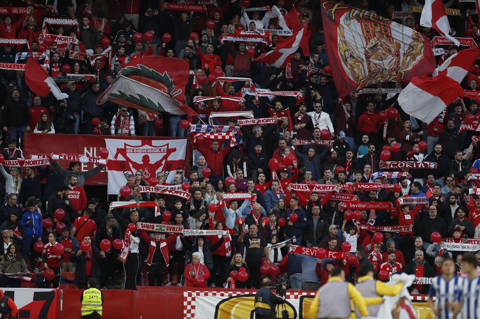 Búscate en las fotos del Sevilla FC - Alavés
