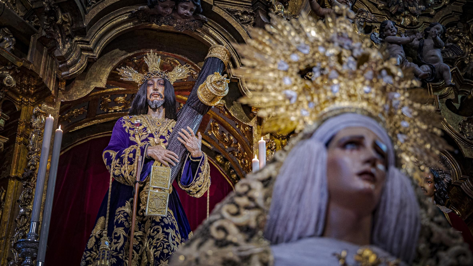 Primer día del besamanos extraordinario por el 75 aniversario del Dogma de la Asunción en Cádiz