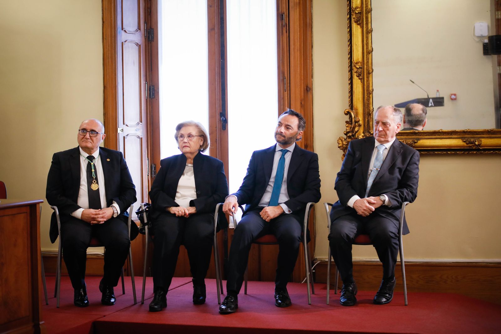 Juan Manuel Martín Robles ingresa como académico de Historia de Andalucía y te lo contamos en imágenes