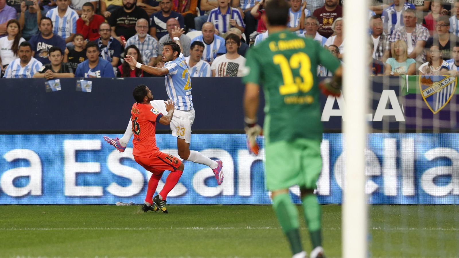Las fotos de Andrés Iniesta en La Rosaleda con España y el Barcelona Las fotos de Andrés Iniesta en La Rosaleda con España y el Barcelona