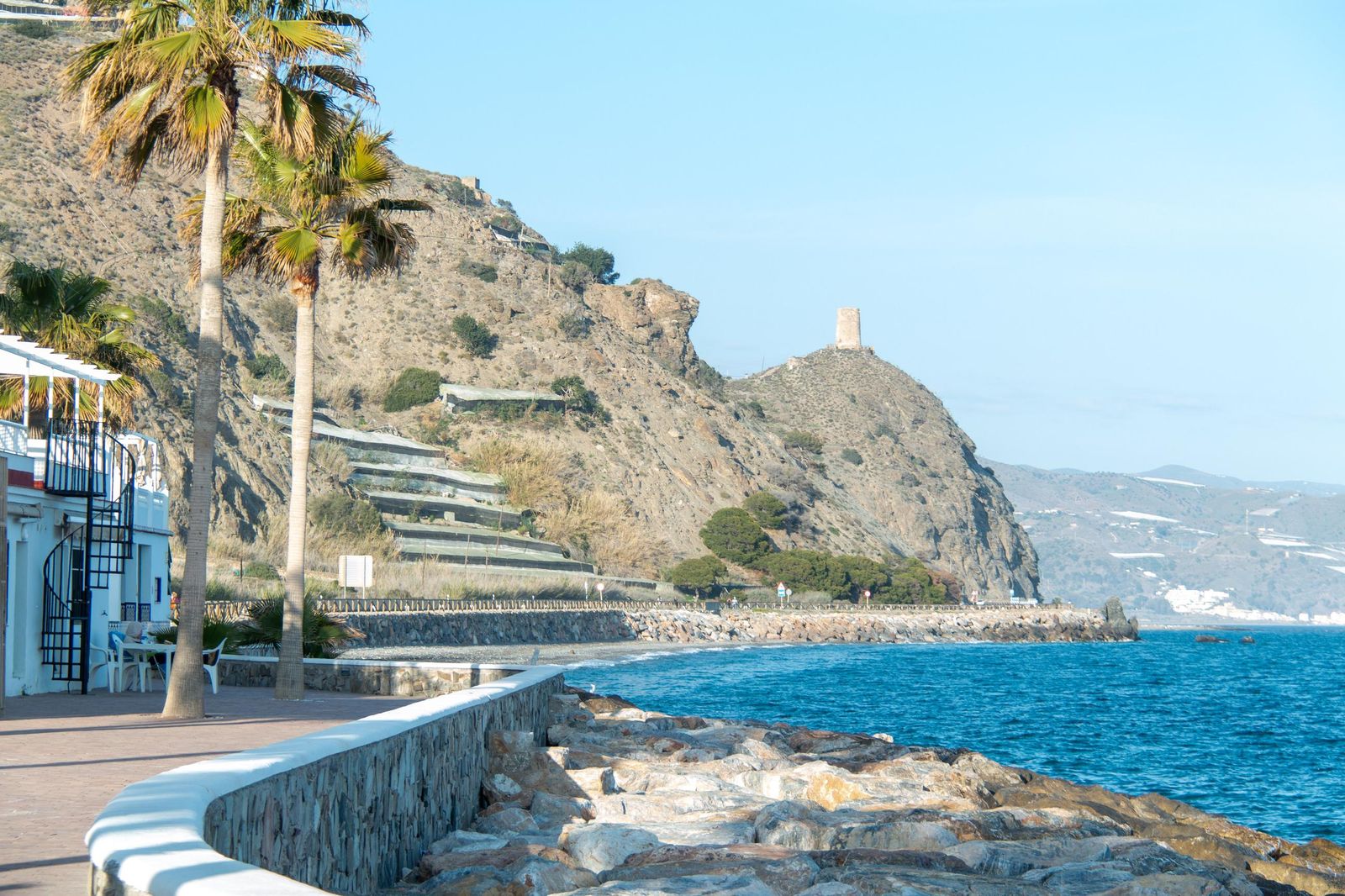 Así están las playas de Granada a pocos días de la Semana Santa