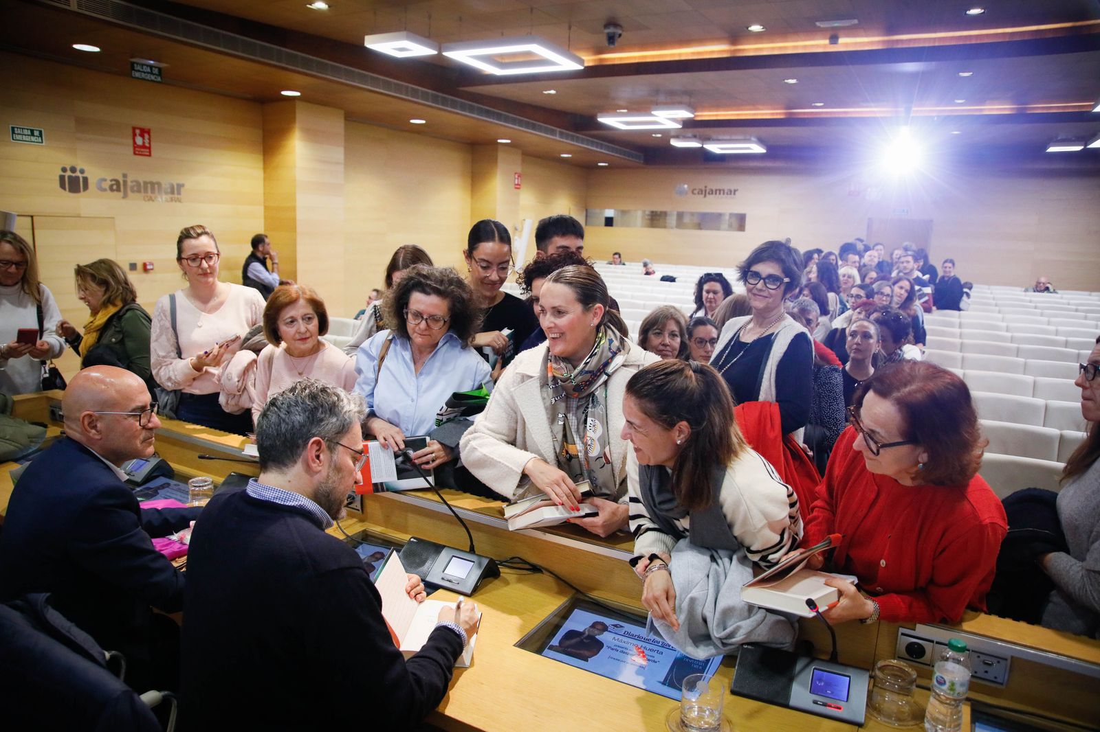 ¿Has estado en la presentación del libro de Máximo Huerta? Entra en la galería y buscate