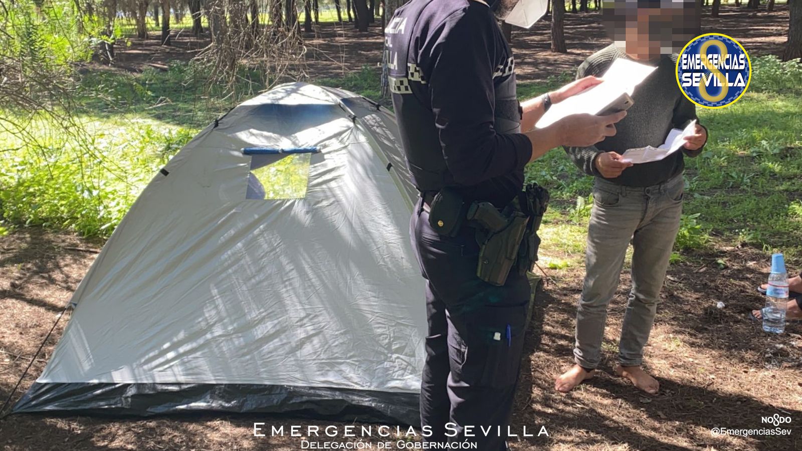 Vigilancia en los parques para evitar barbacoas y tiendas de campaña