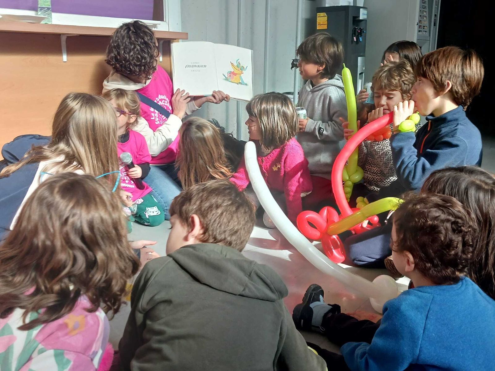 Las PTIS de Granada realizan un evento solidario para concienciar a la ciudadanía de su lucha